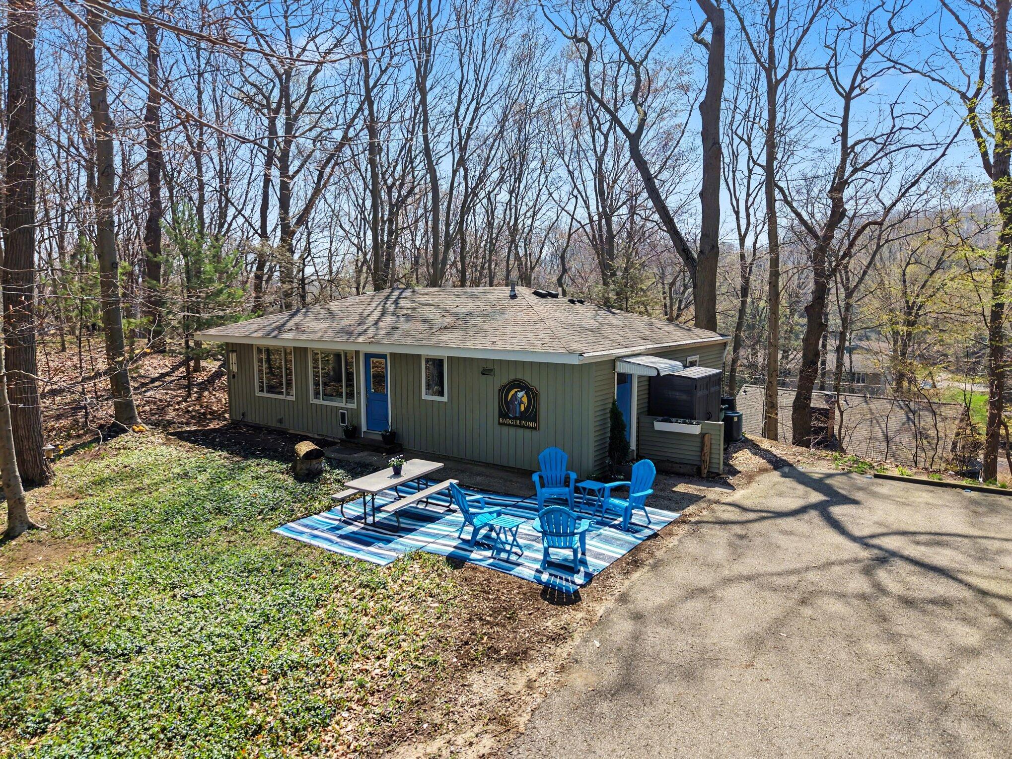 2424 Cardinal Lane
