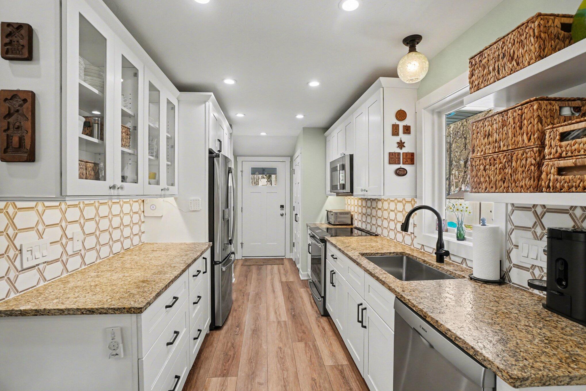 2424 Cardinal Lane