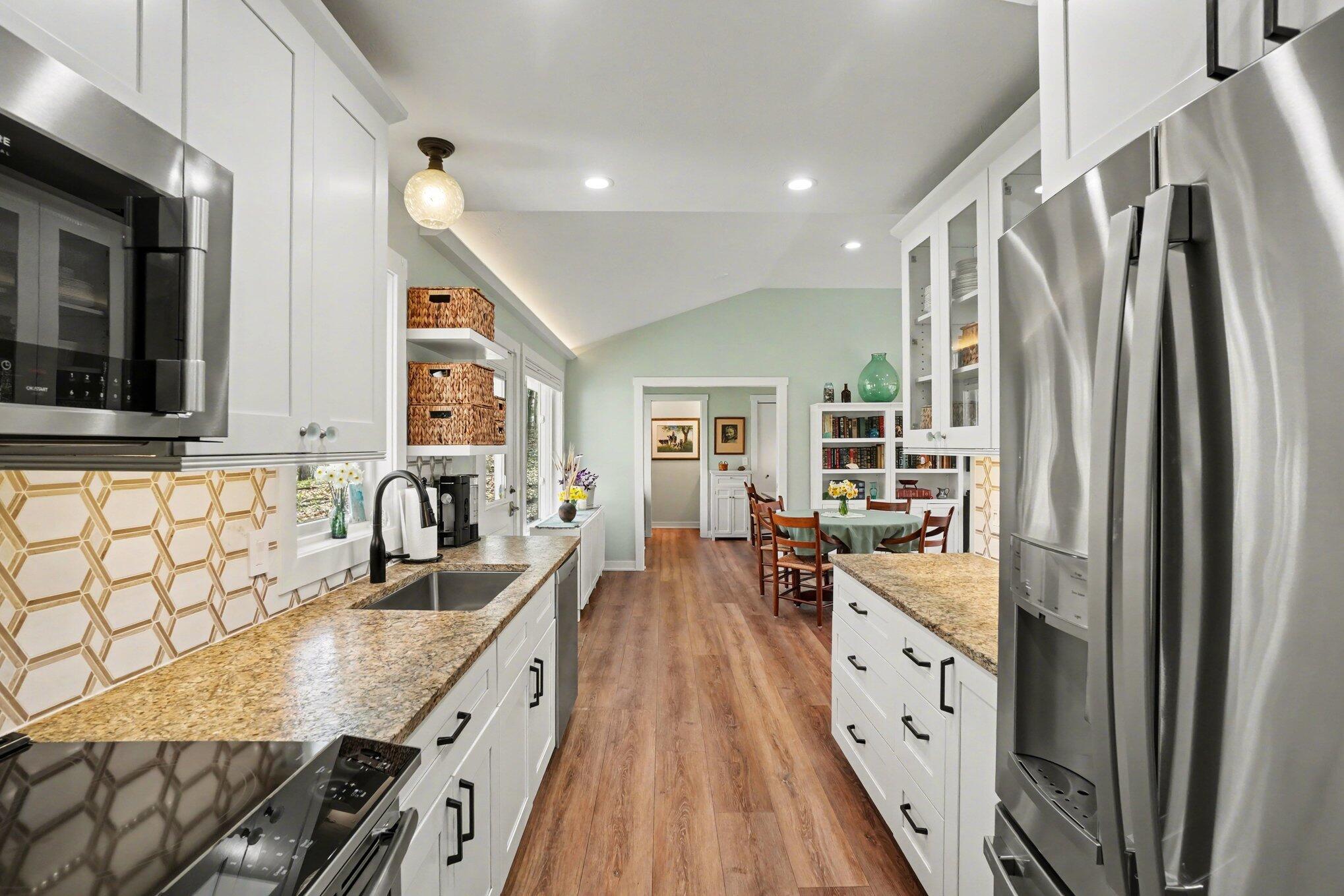 2424 Cardinal Lane