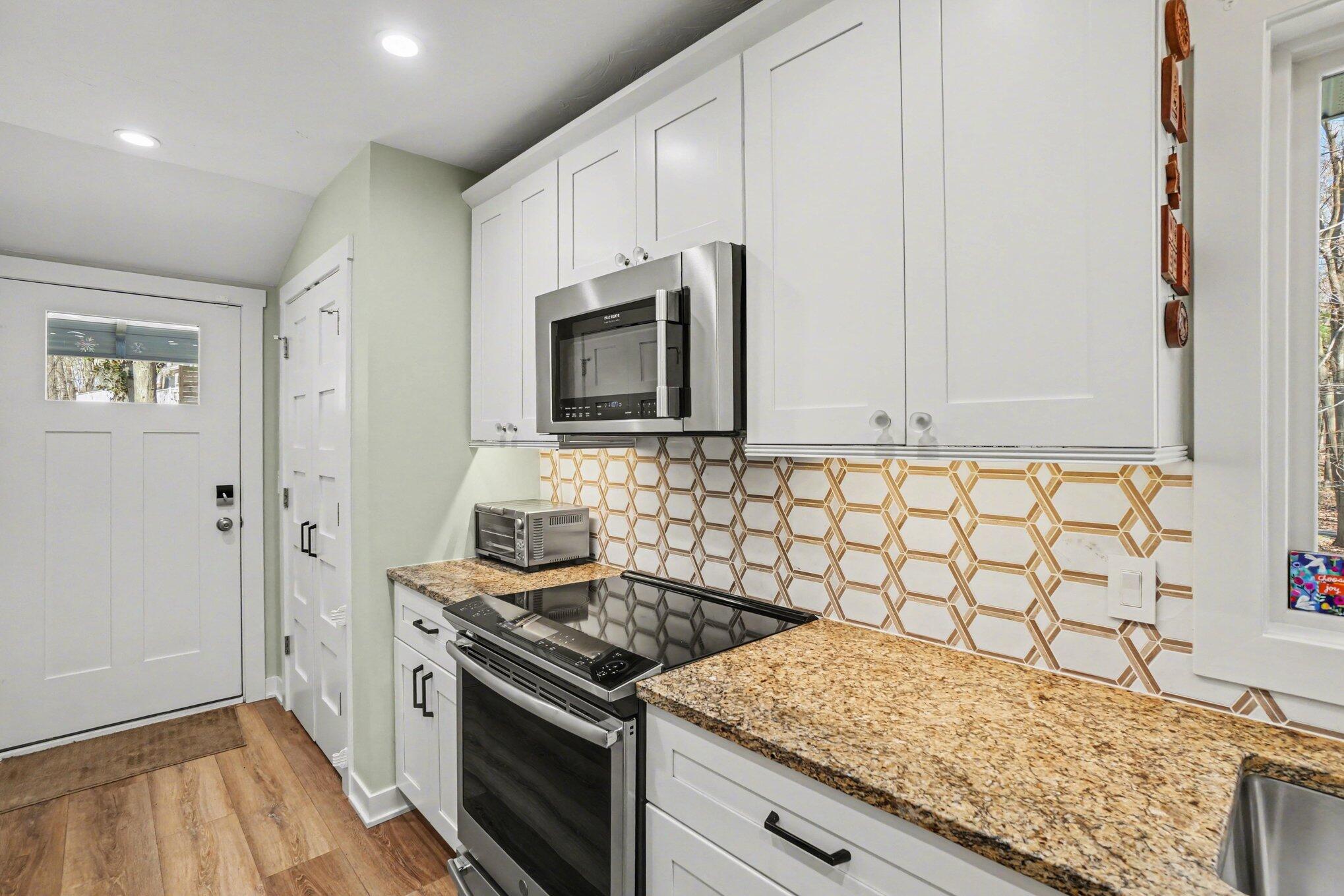 2424 Cardinal Lane