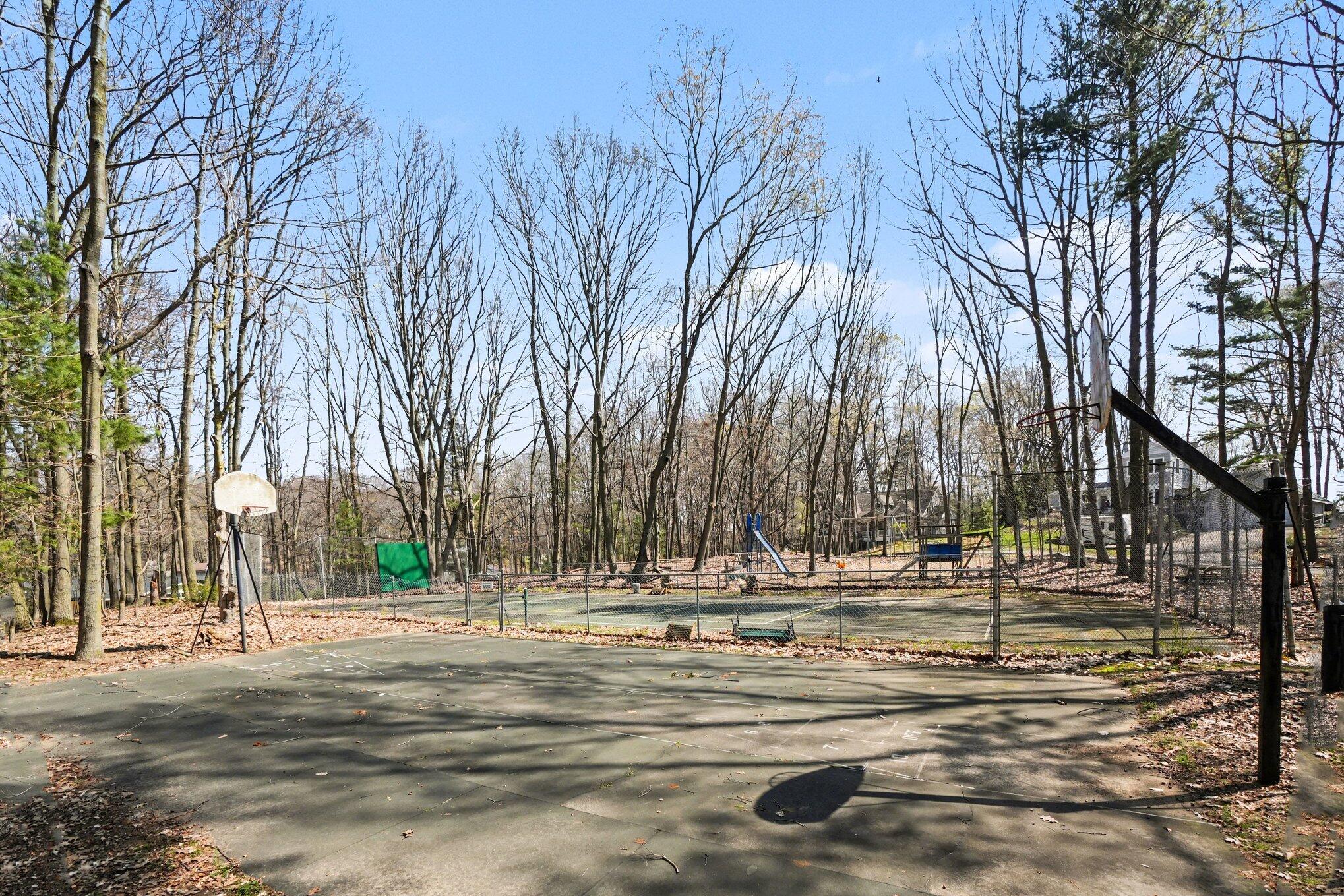 2424 Cardinal Lane
