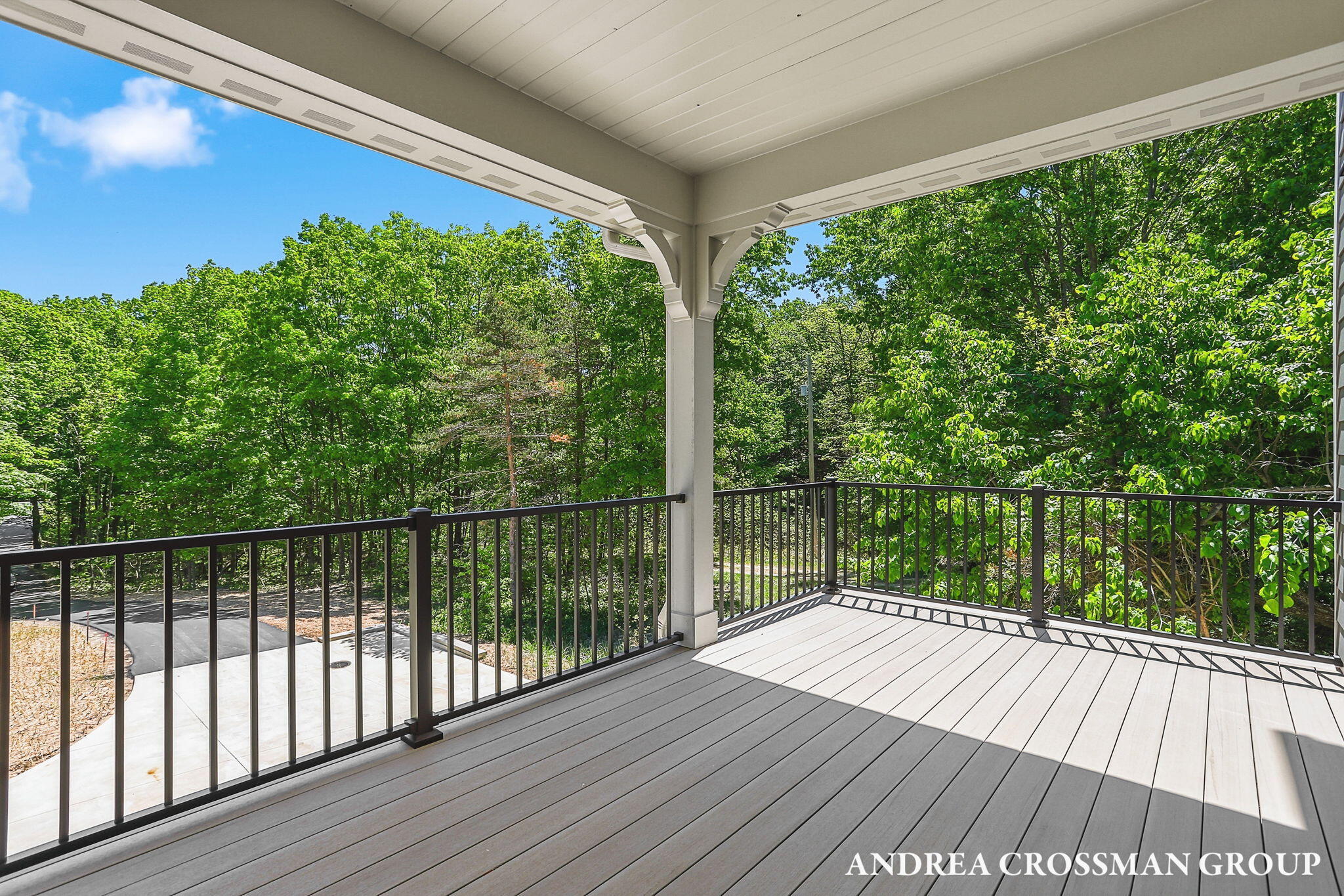 6401 Lakeshore Drive