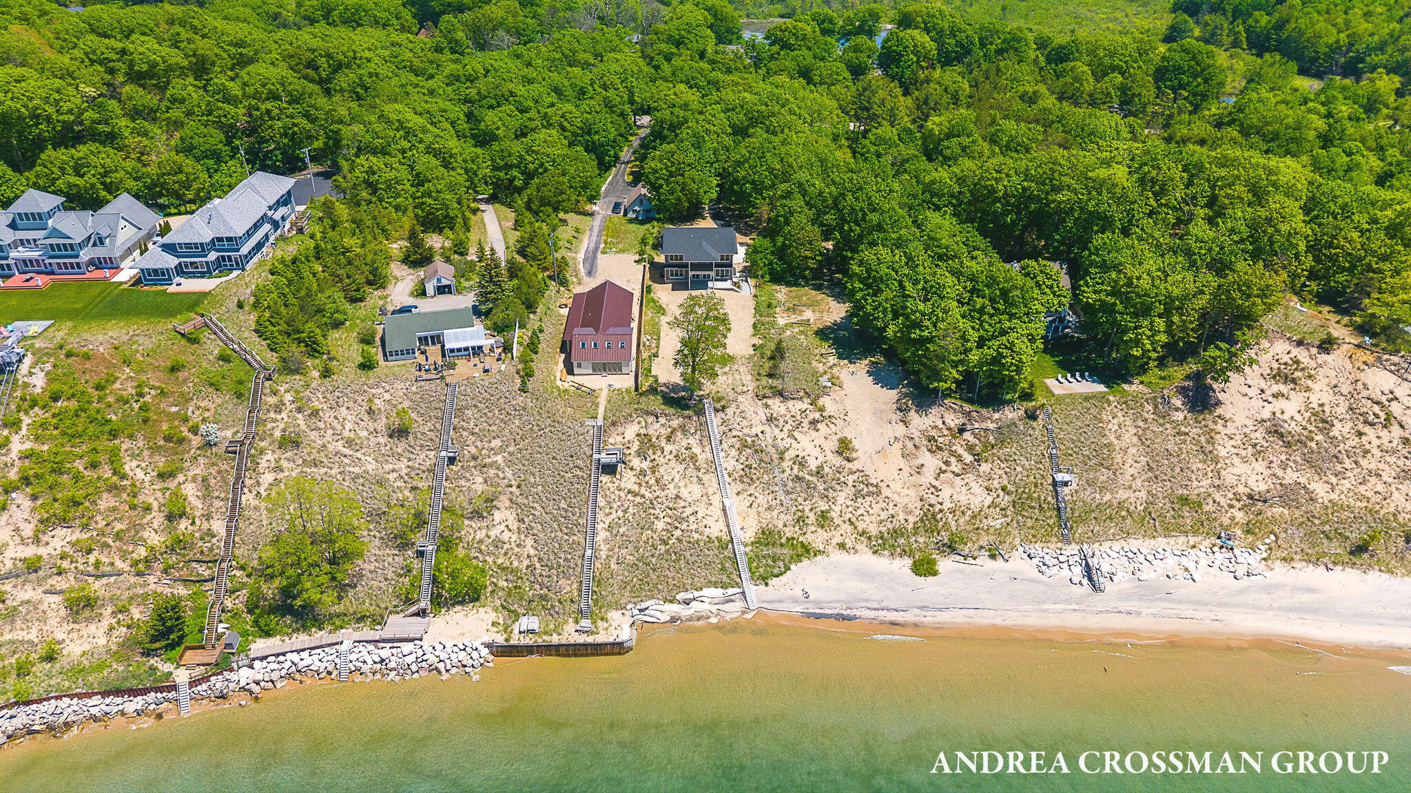 6401 Lakeshore Drive