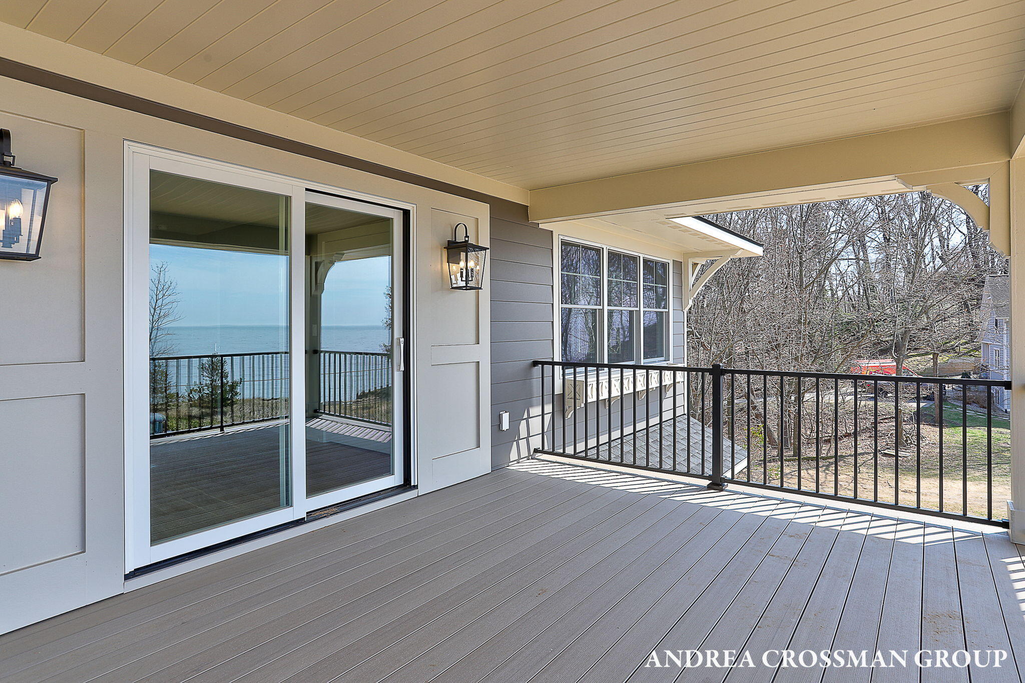 6401 Lakeshore Drive