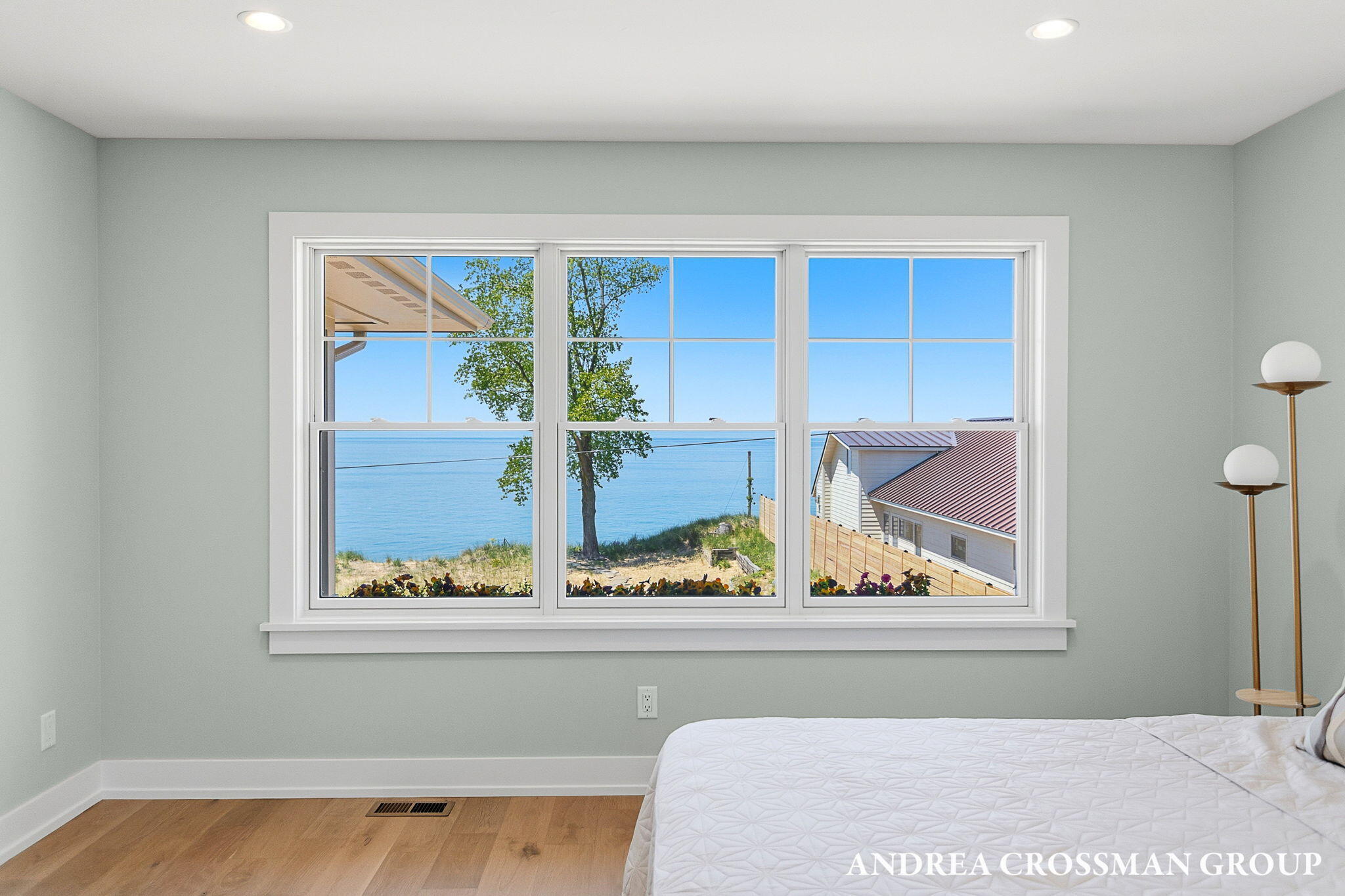 6401 Lakeshore Drive
