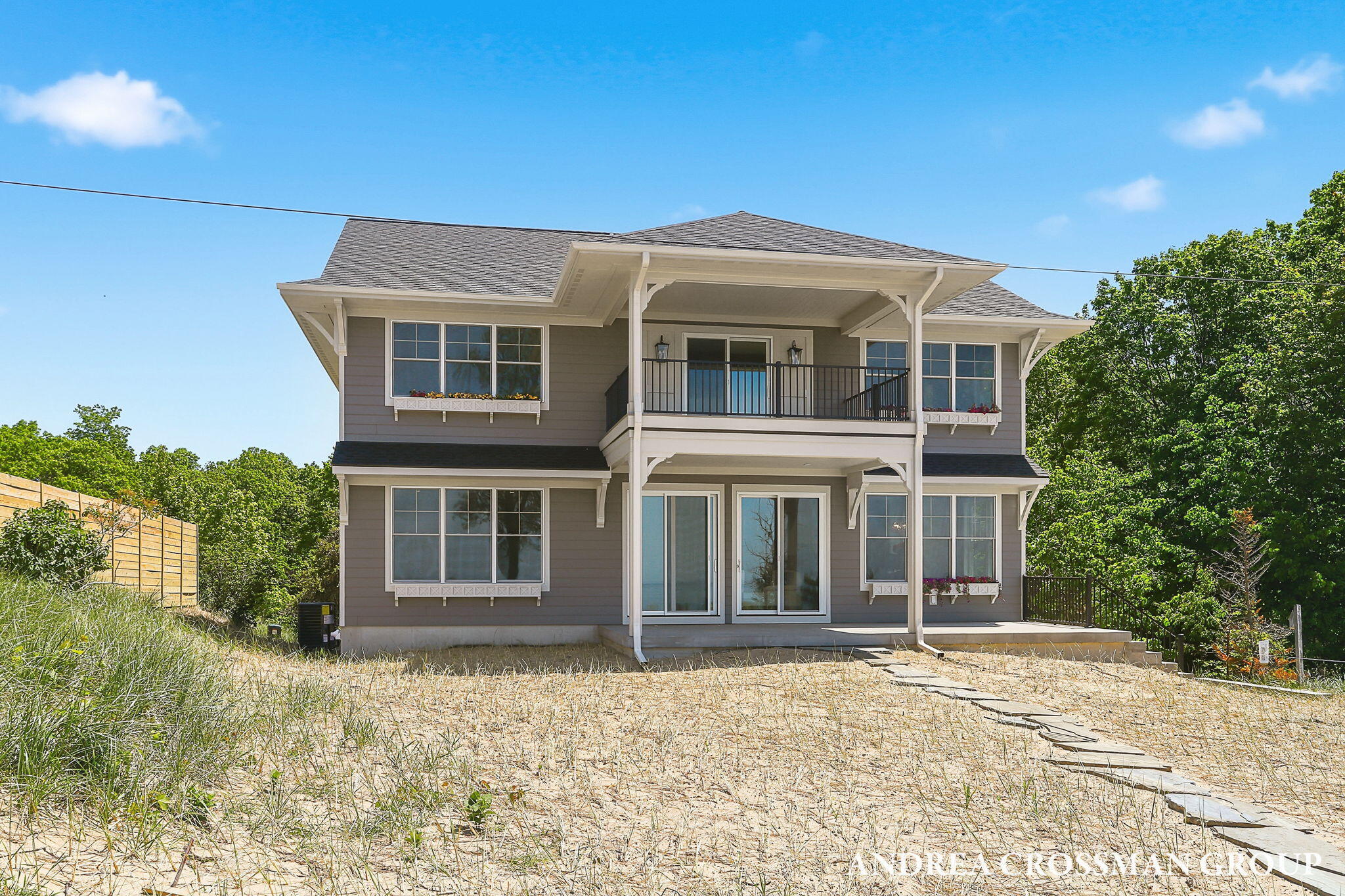 6401 Lakeshore Drive