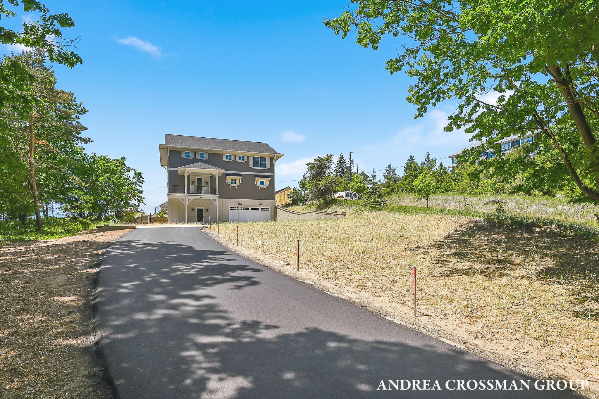 6401 Lakeshore Drive