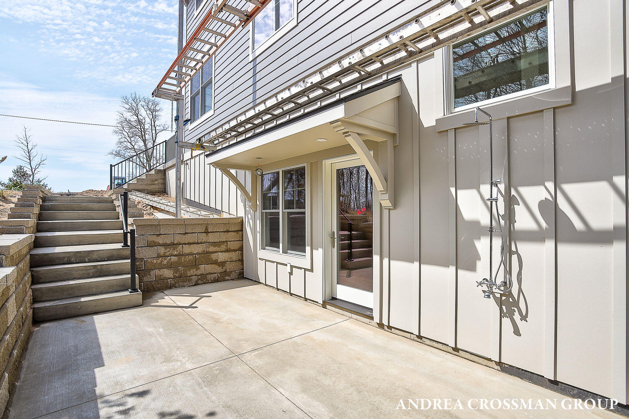 6401 Lakeshore Drive