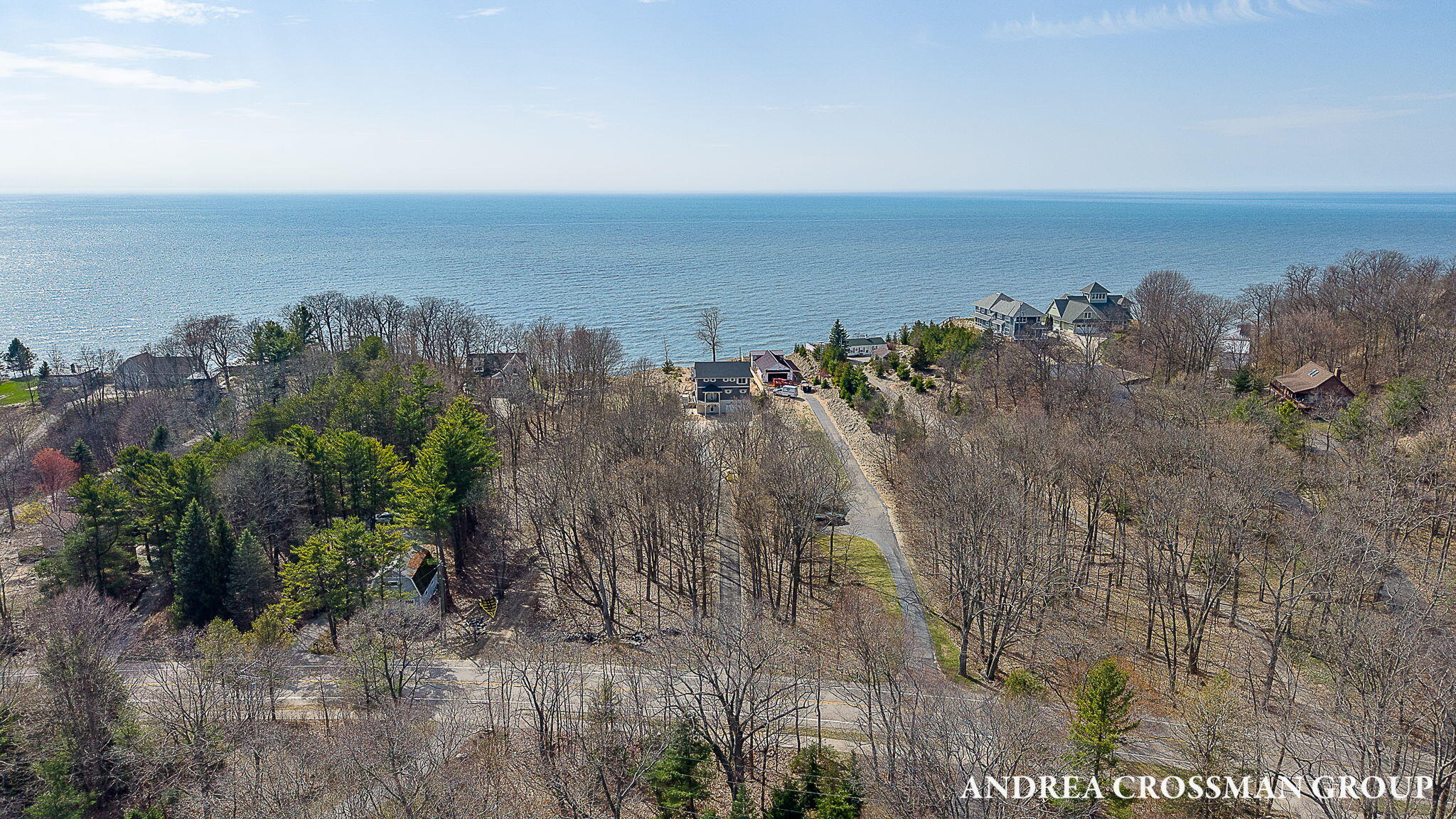 6401 Lakeshore Drive