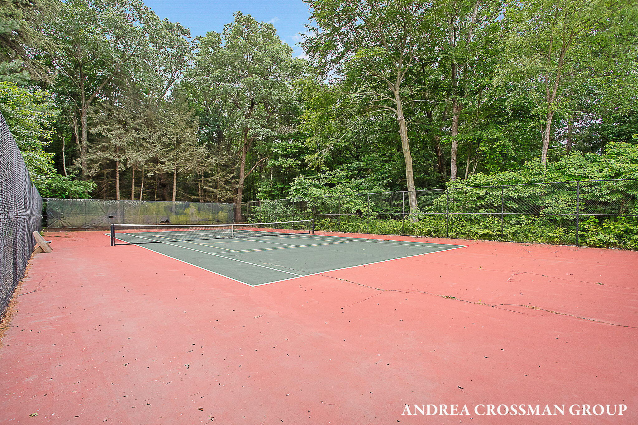 15213 Meadowwood Drive
