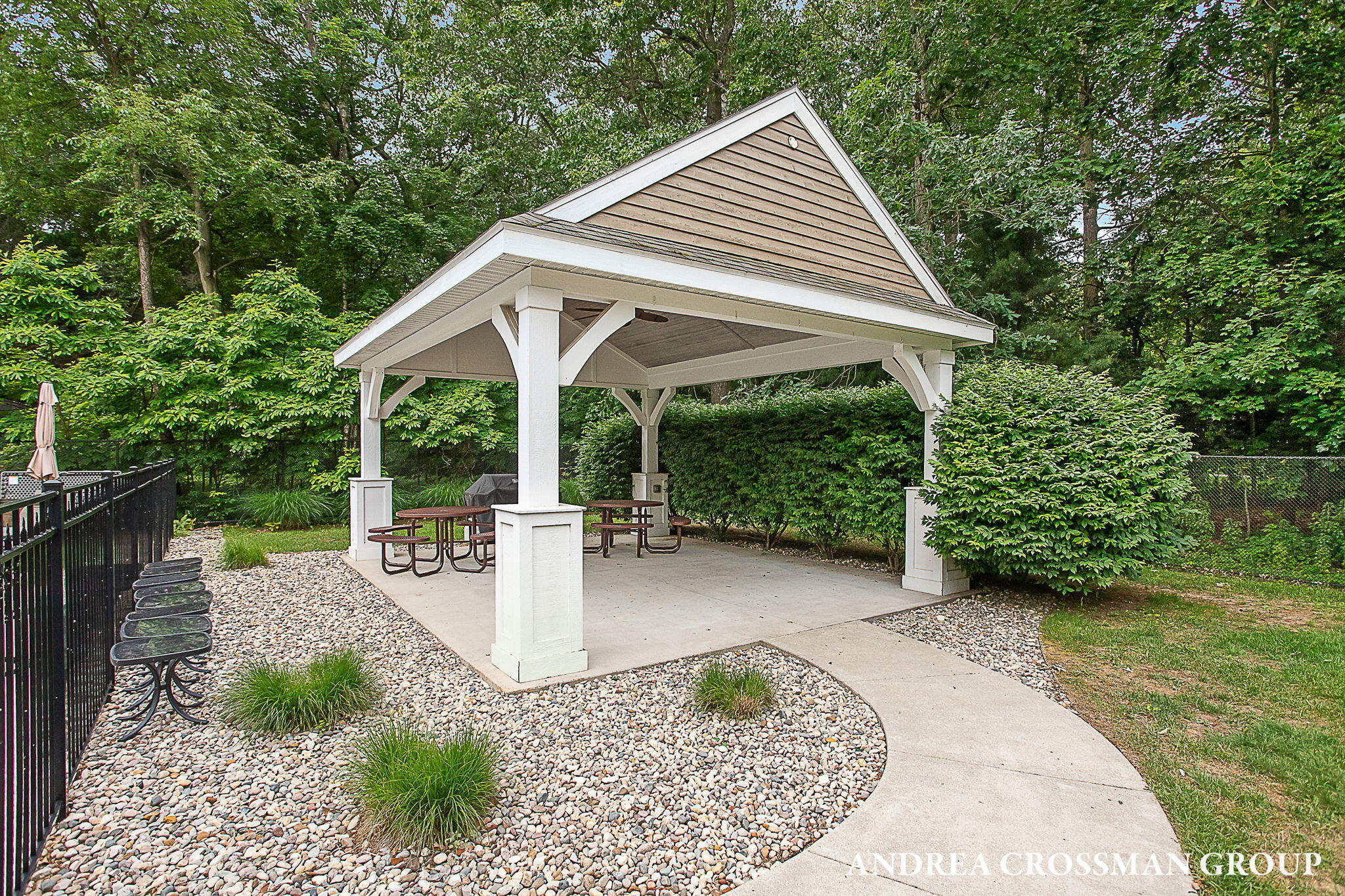15213 Meadowwood Drive