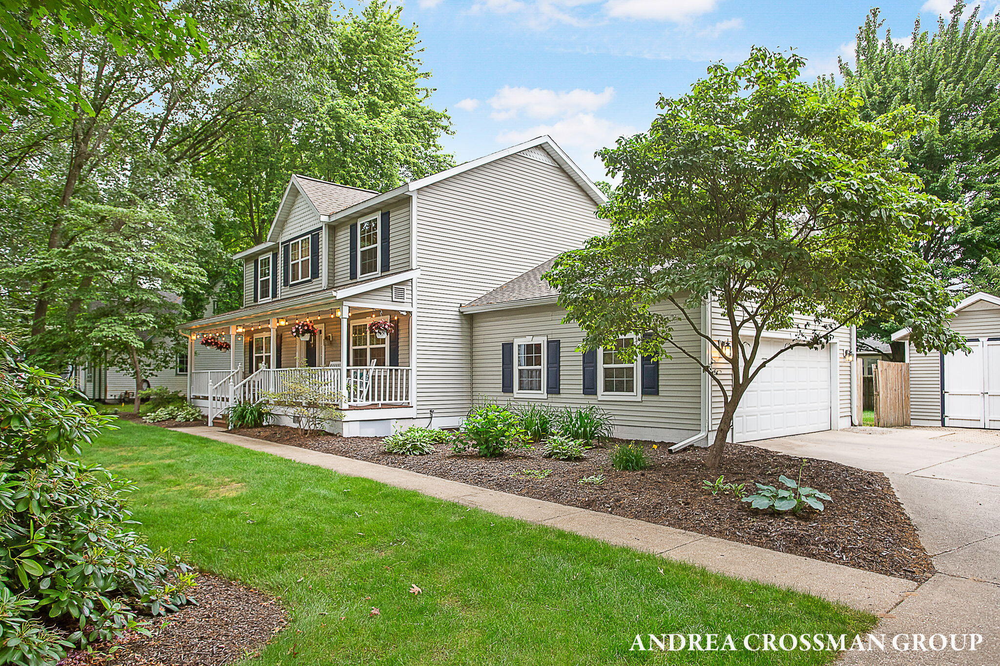 15213 Meadowwood Drive