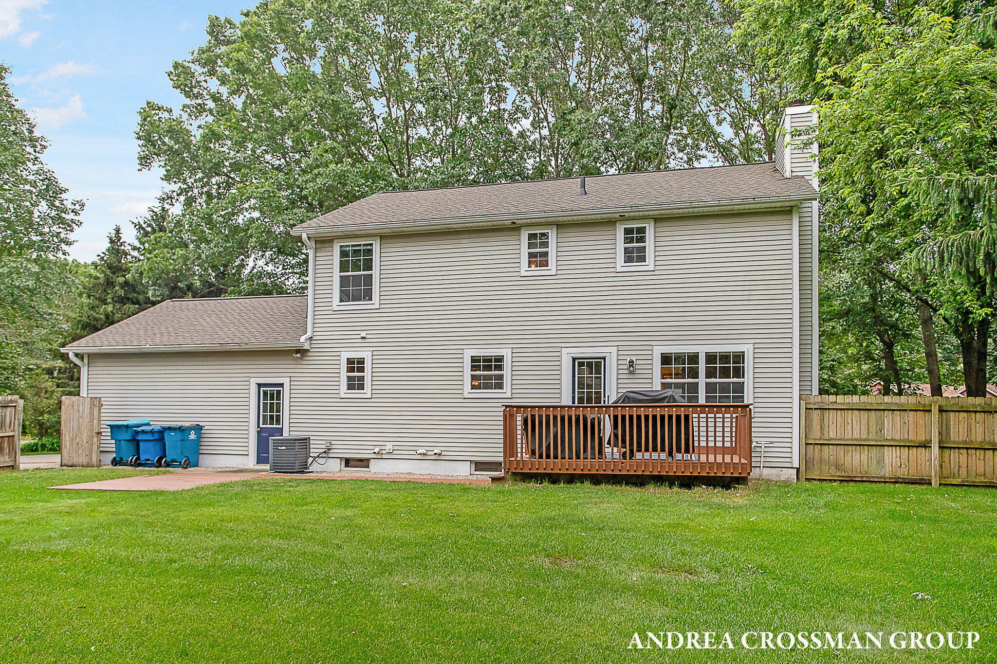 15213 Meadowwood Drive