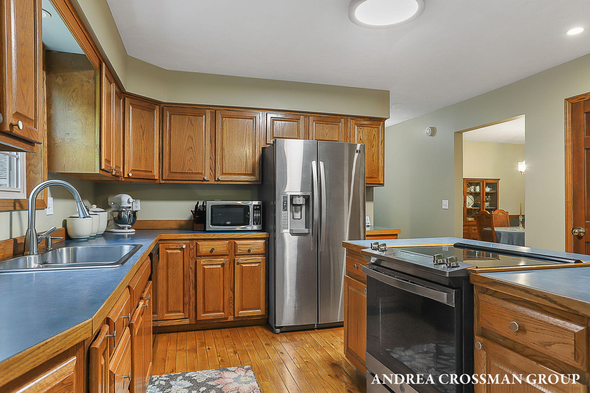 15213 Meadowwood Drive