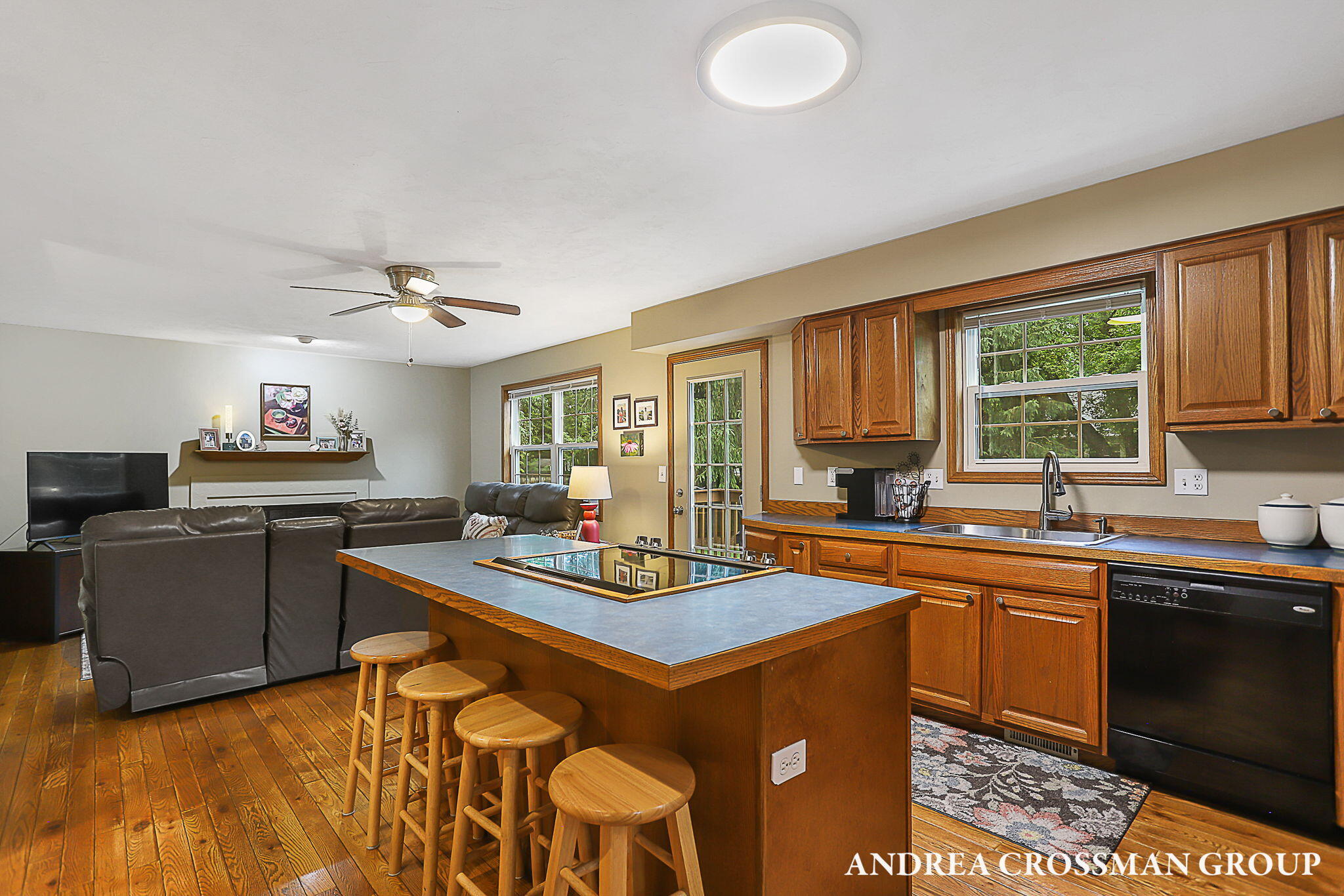 15213 Meadowwood Drive