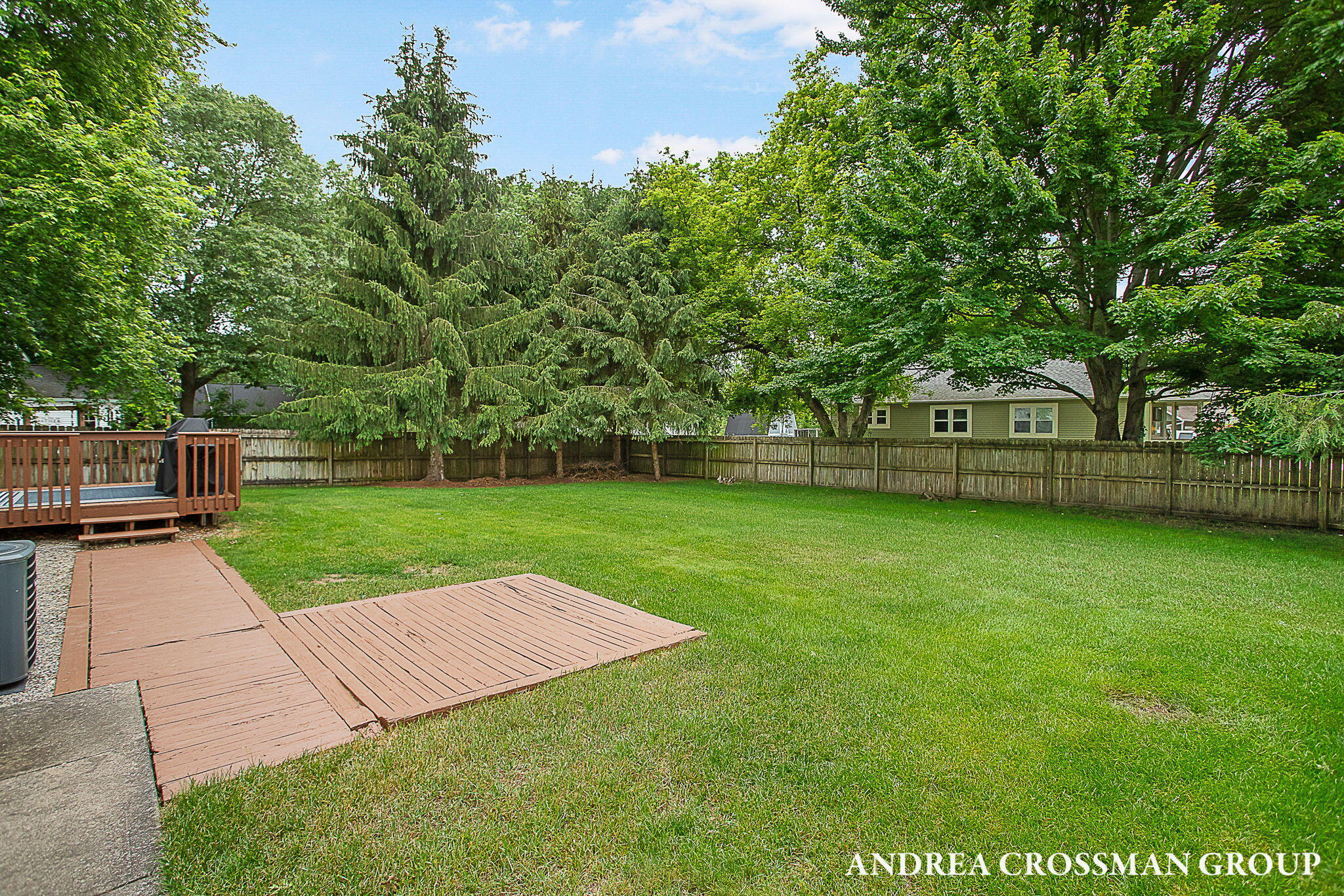 15213 Meadowwood Drive