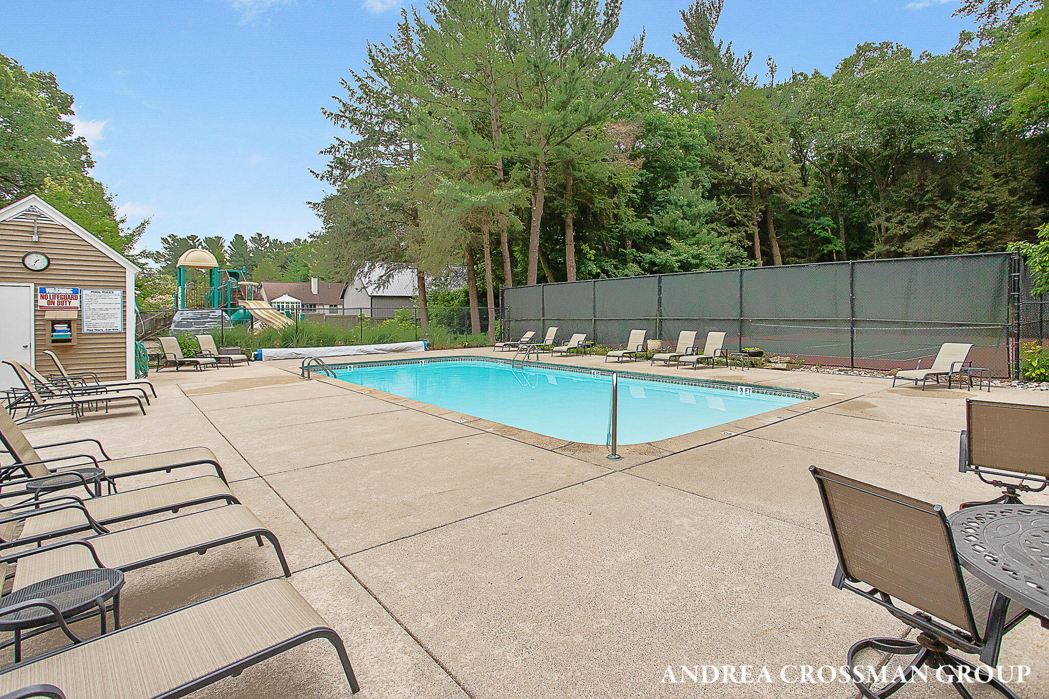 15213 Meadowwood Drive