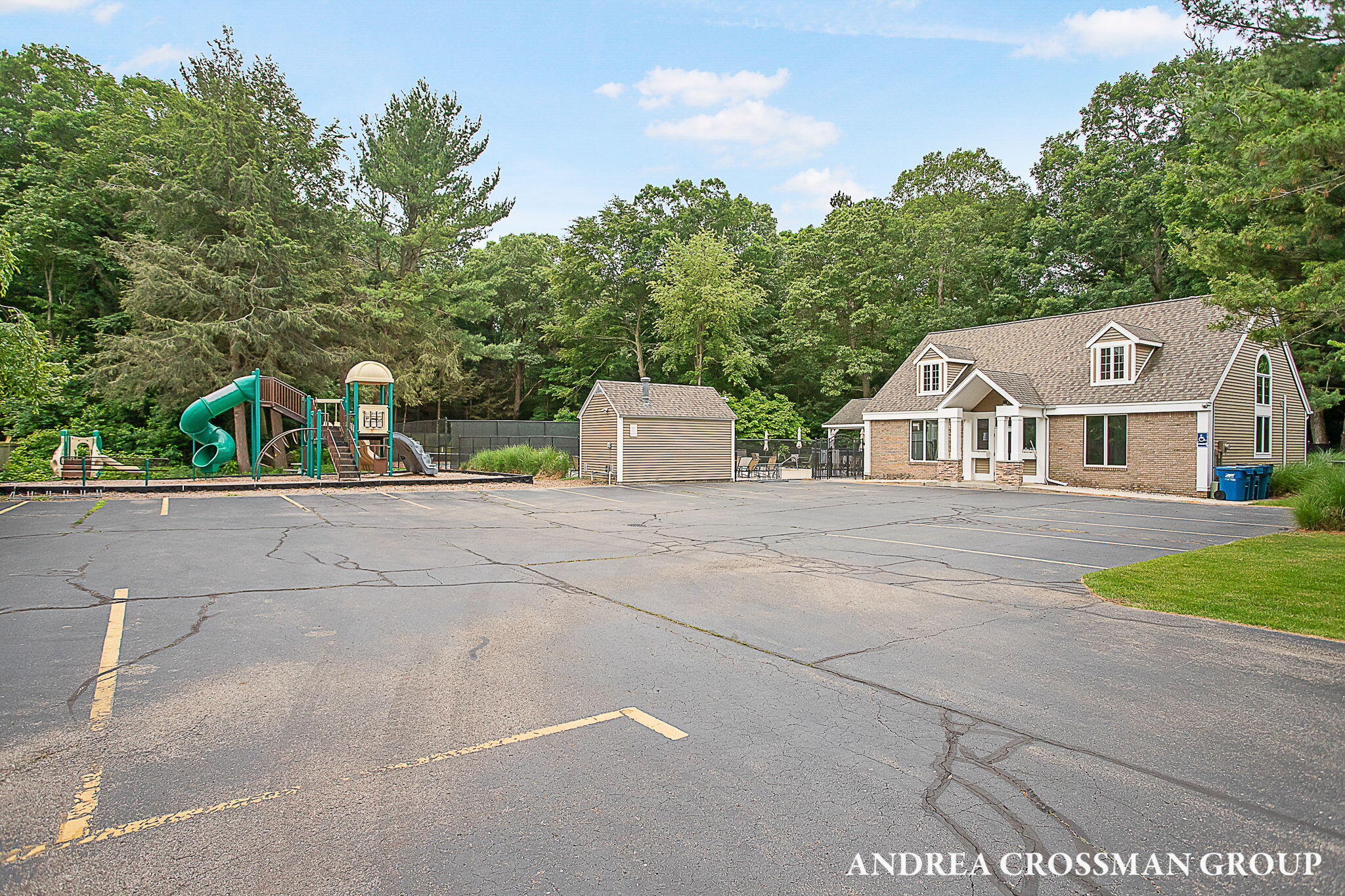 15213 Meadowwood Drive