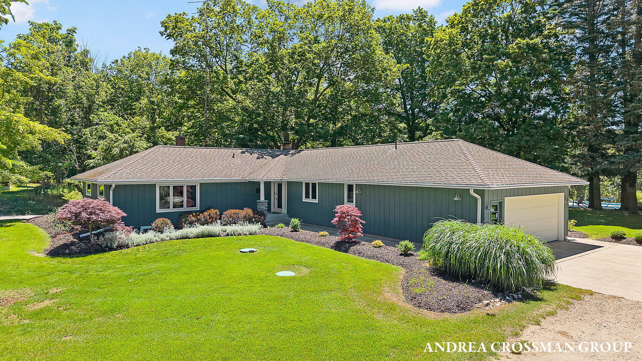 2056 Lakeshore Drive