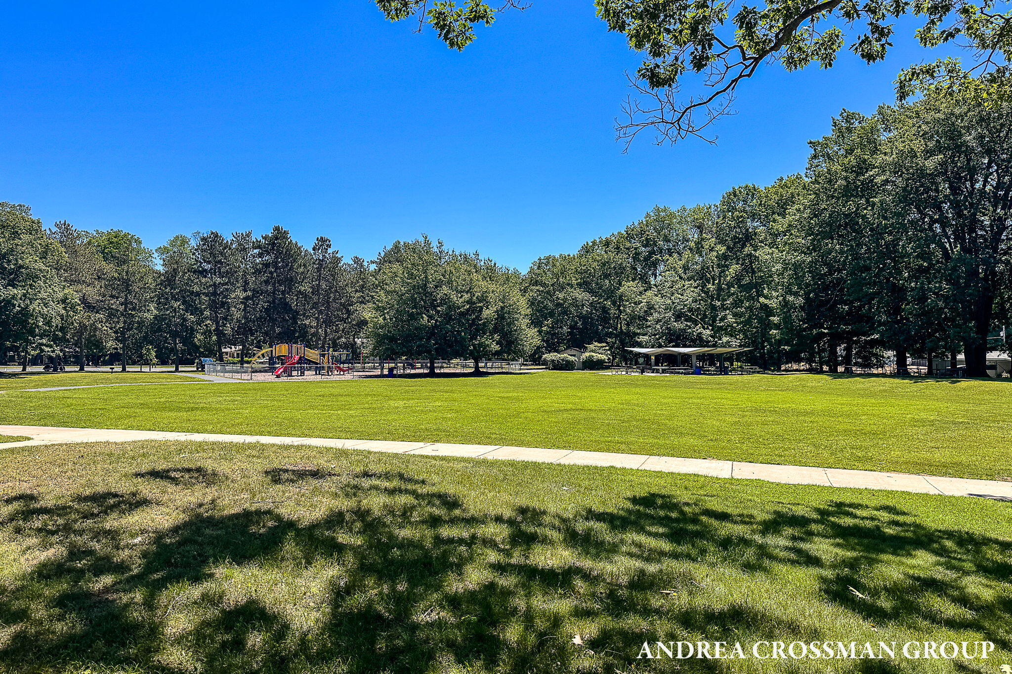 2056 Lakeshore Drive