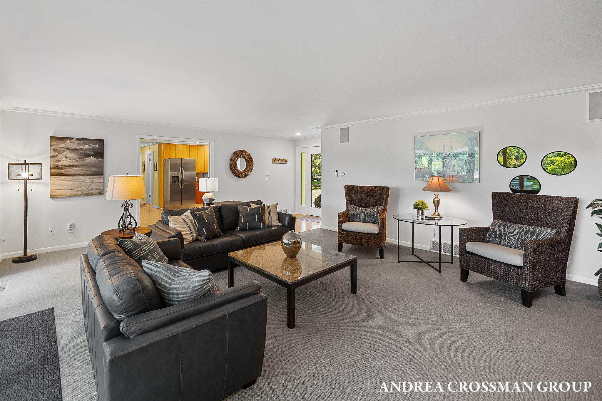 2056 Lakeshore Drive