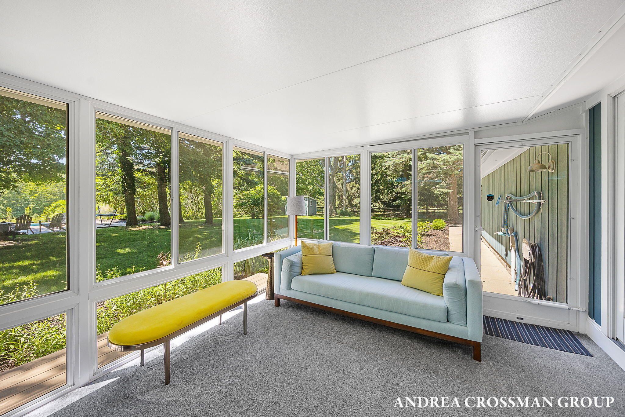 2056 Lakeshore Drive