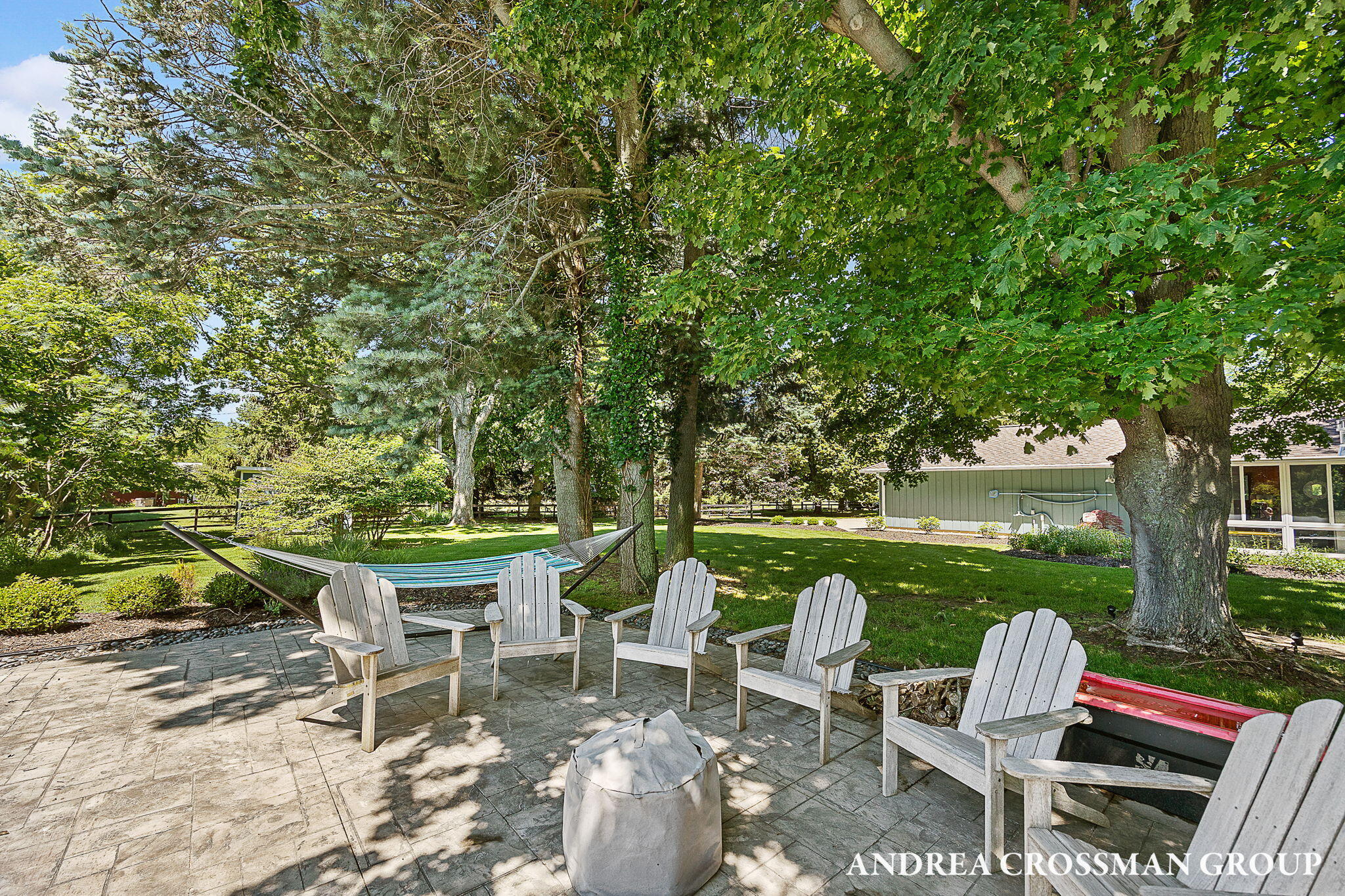 2056 Lakeshore Drive