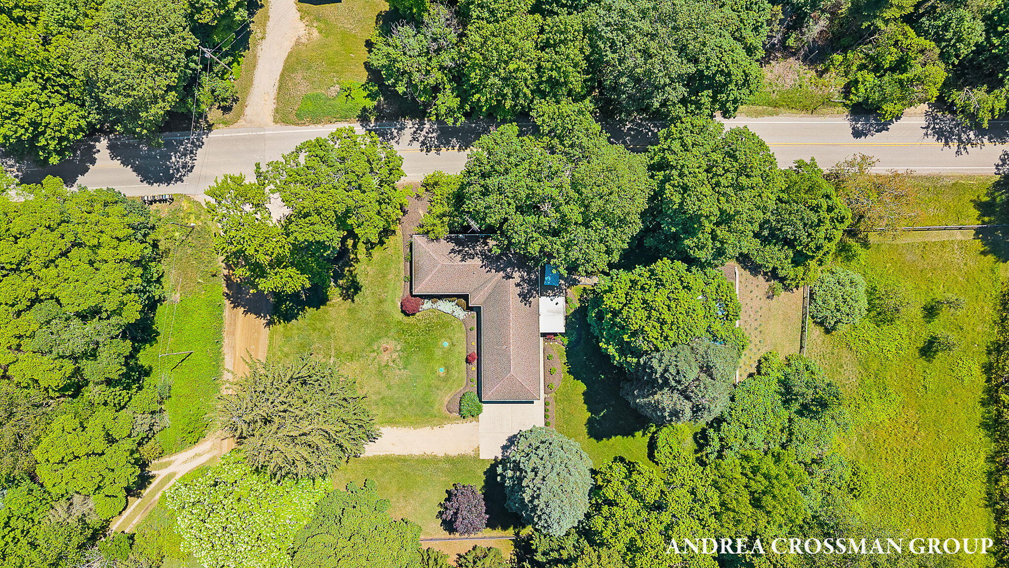 2056 Lakeshore Drive