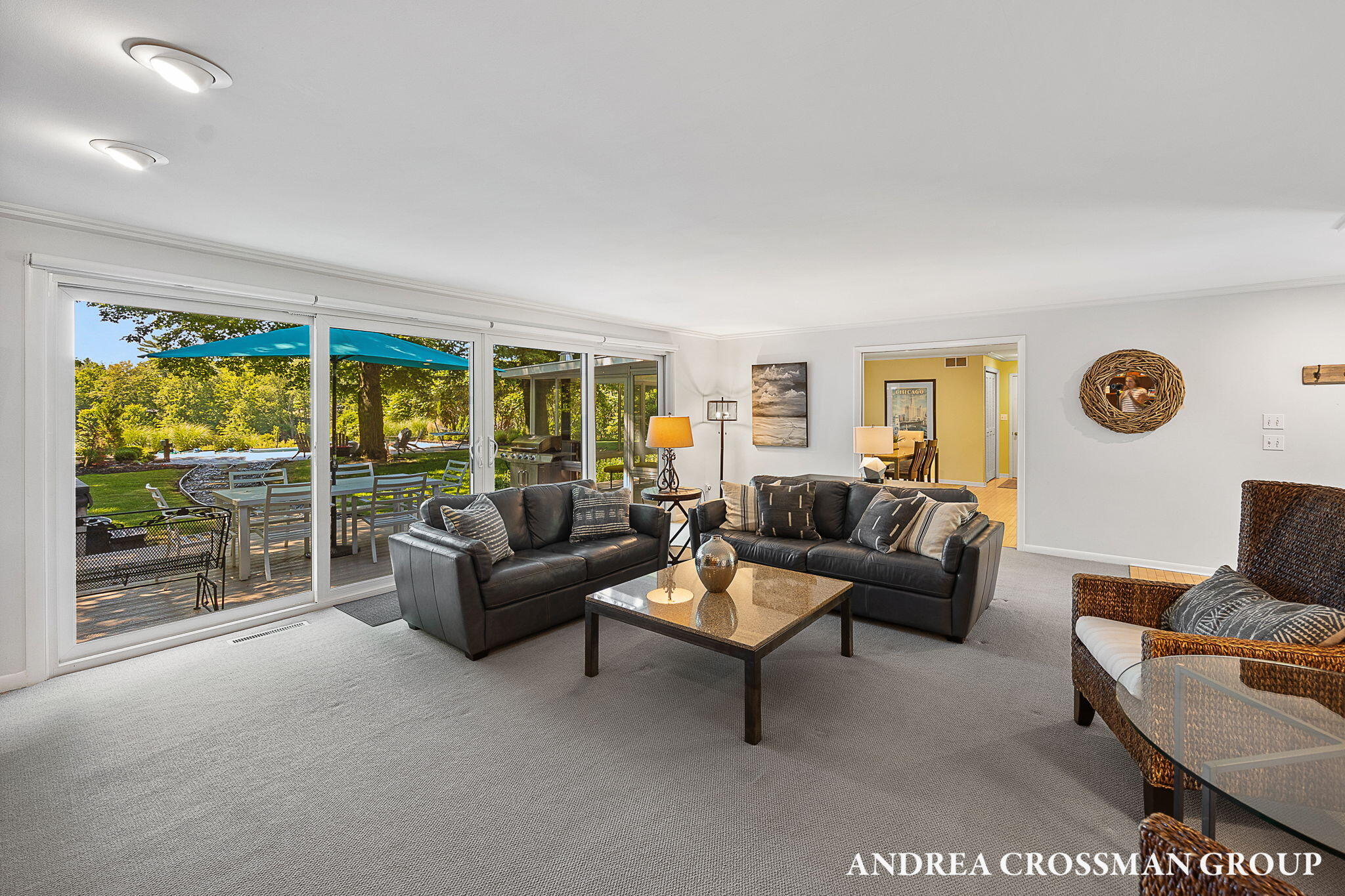 2056 Lakeshore Drive