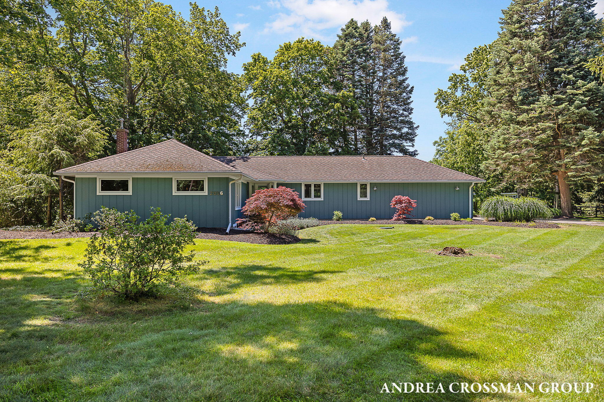 2056 Lakeshore Drive