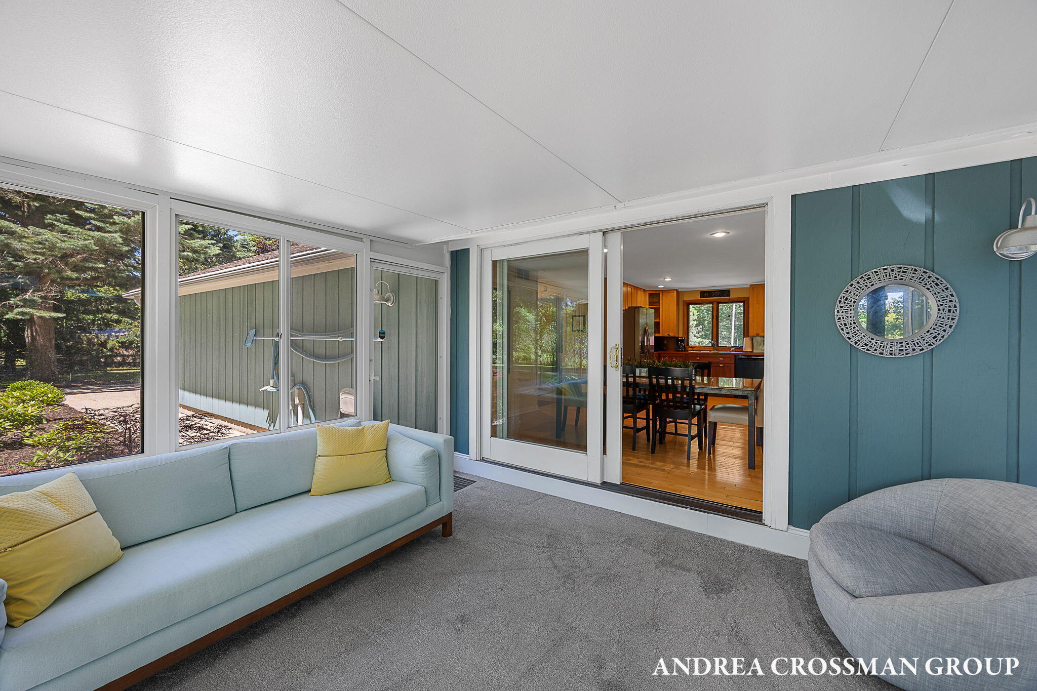 2056 Lakeshore Drive