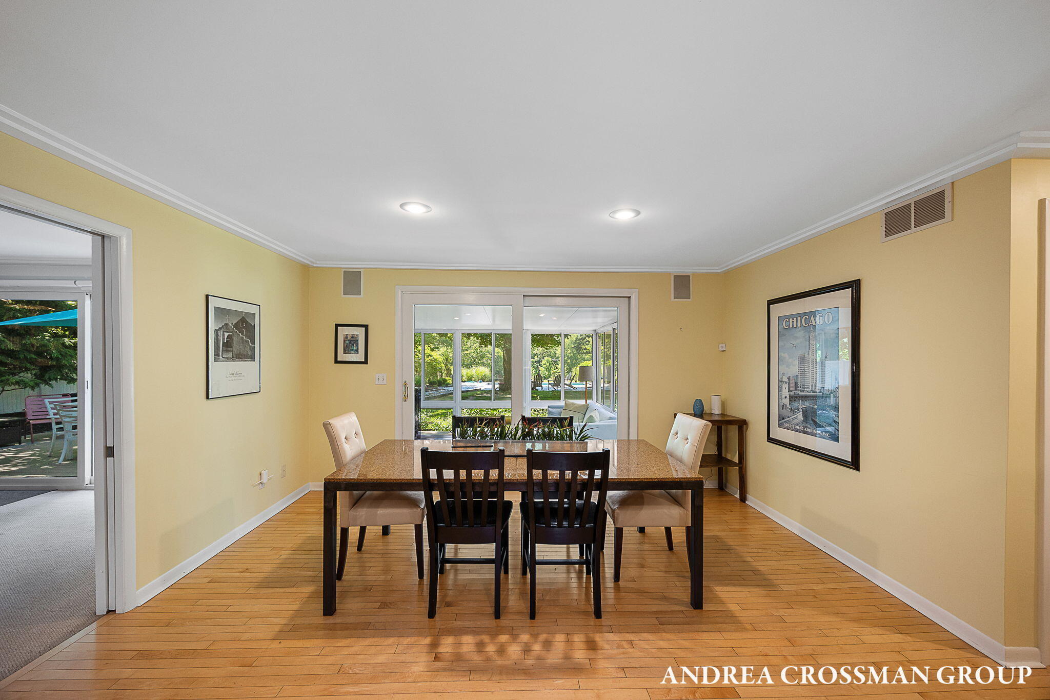 2056 Lakeshore Drive