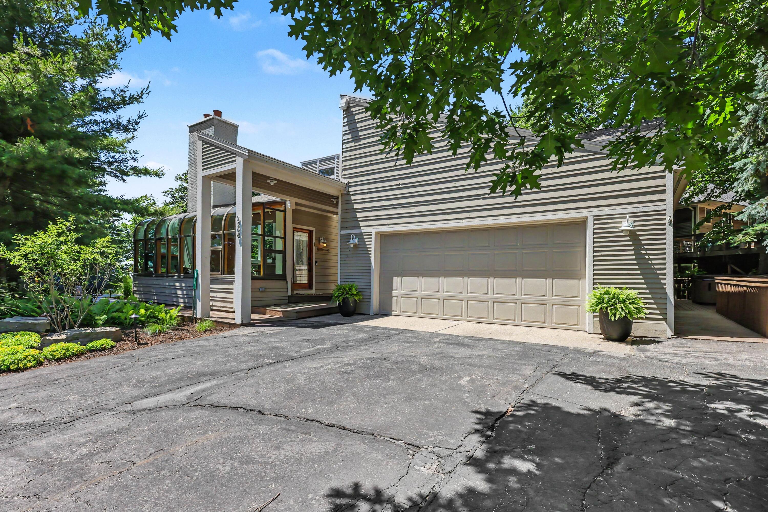9364 Whispering Sands Drive