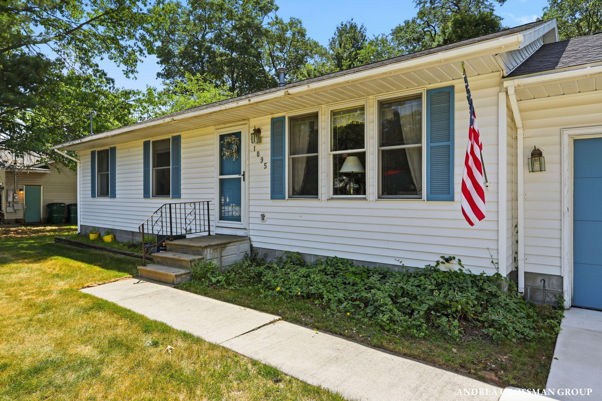 1095 Becker Road