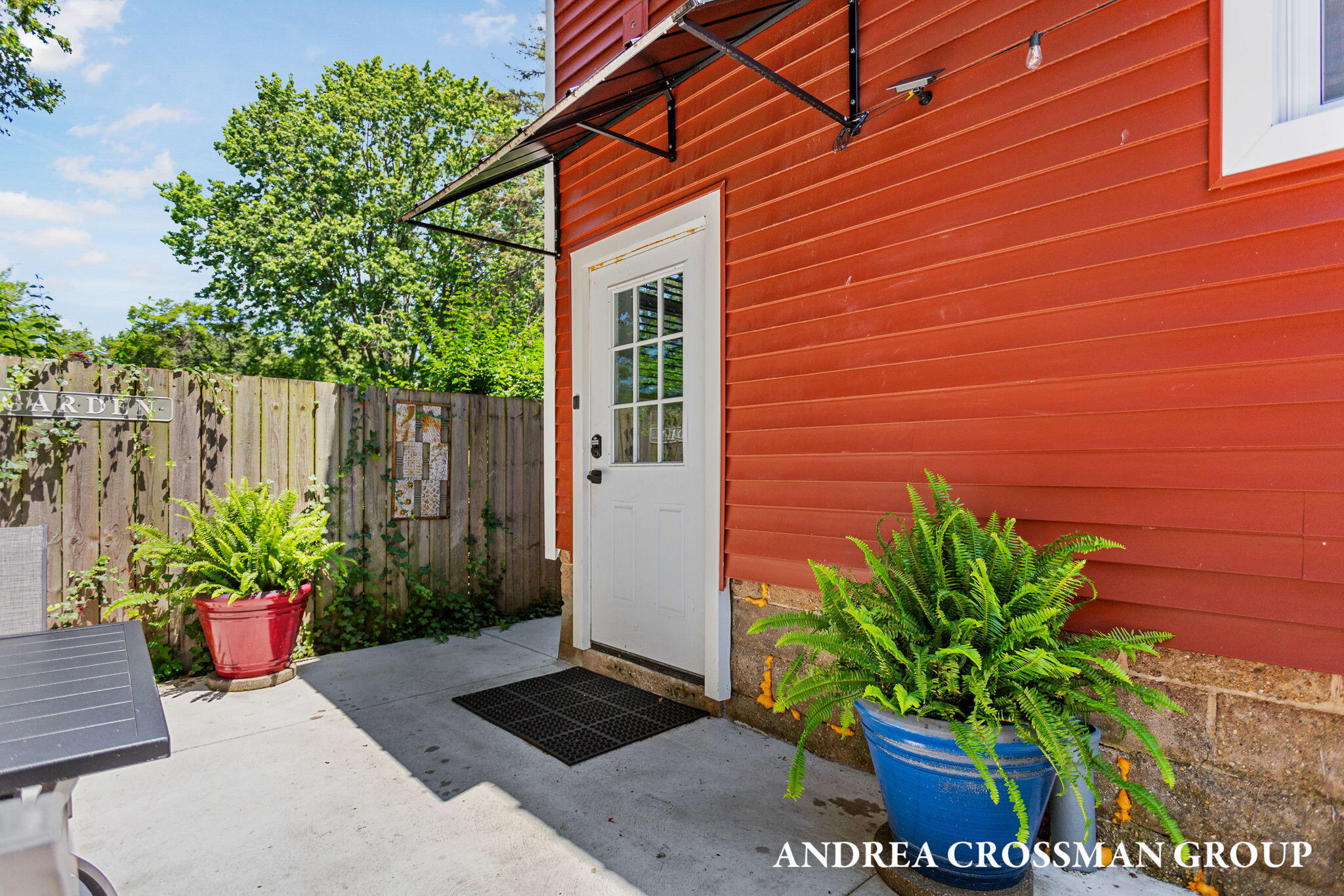 118 Hoffman Street