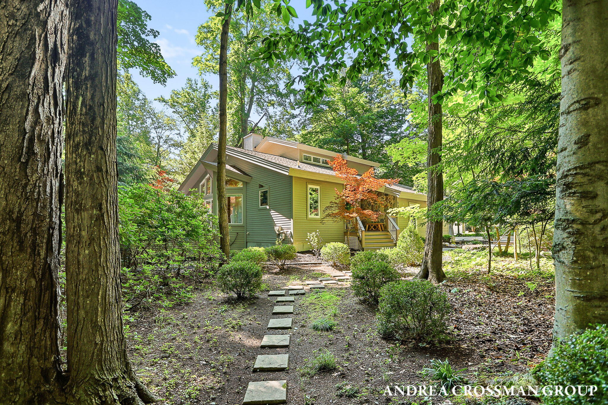 1215 Ash Drive