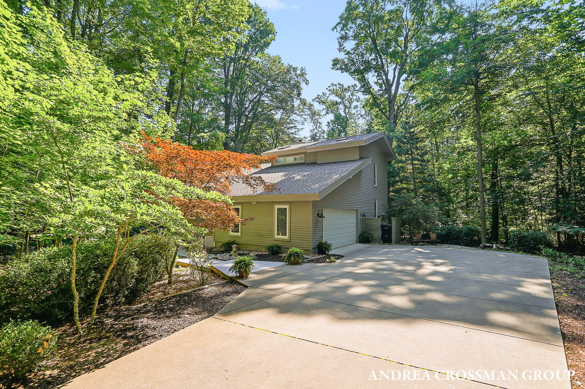 1215 Ash Drive