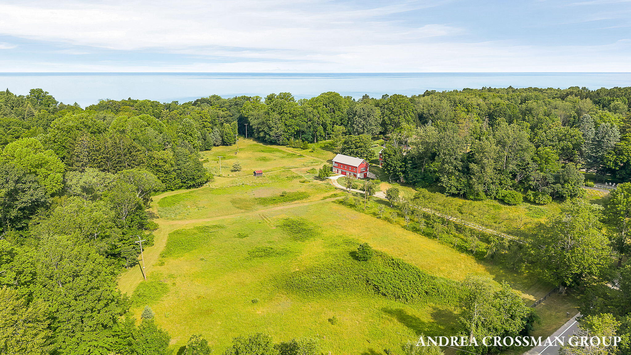 2048 Lakeshore Drive