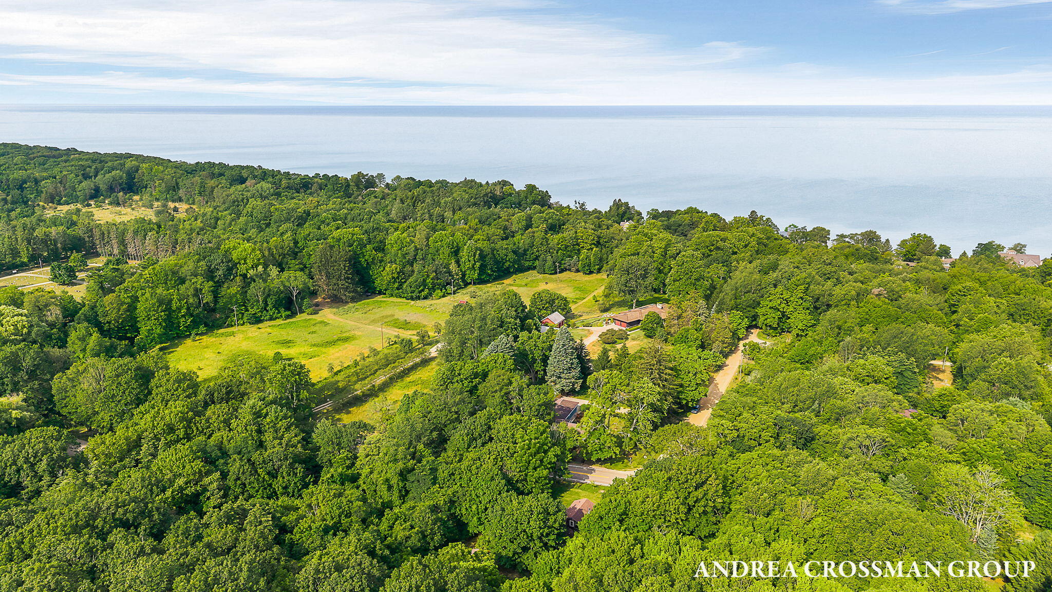 2048 Lakeshore Drive
