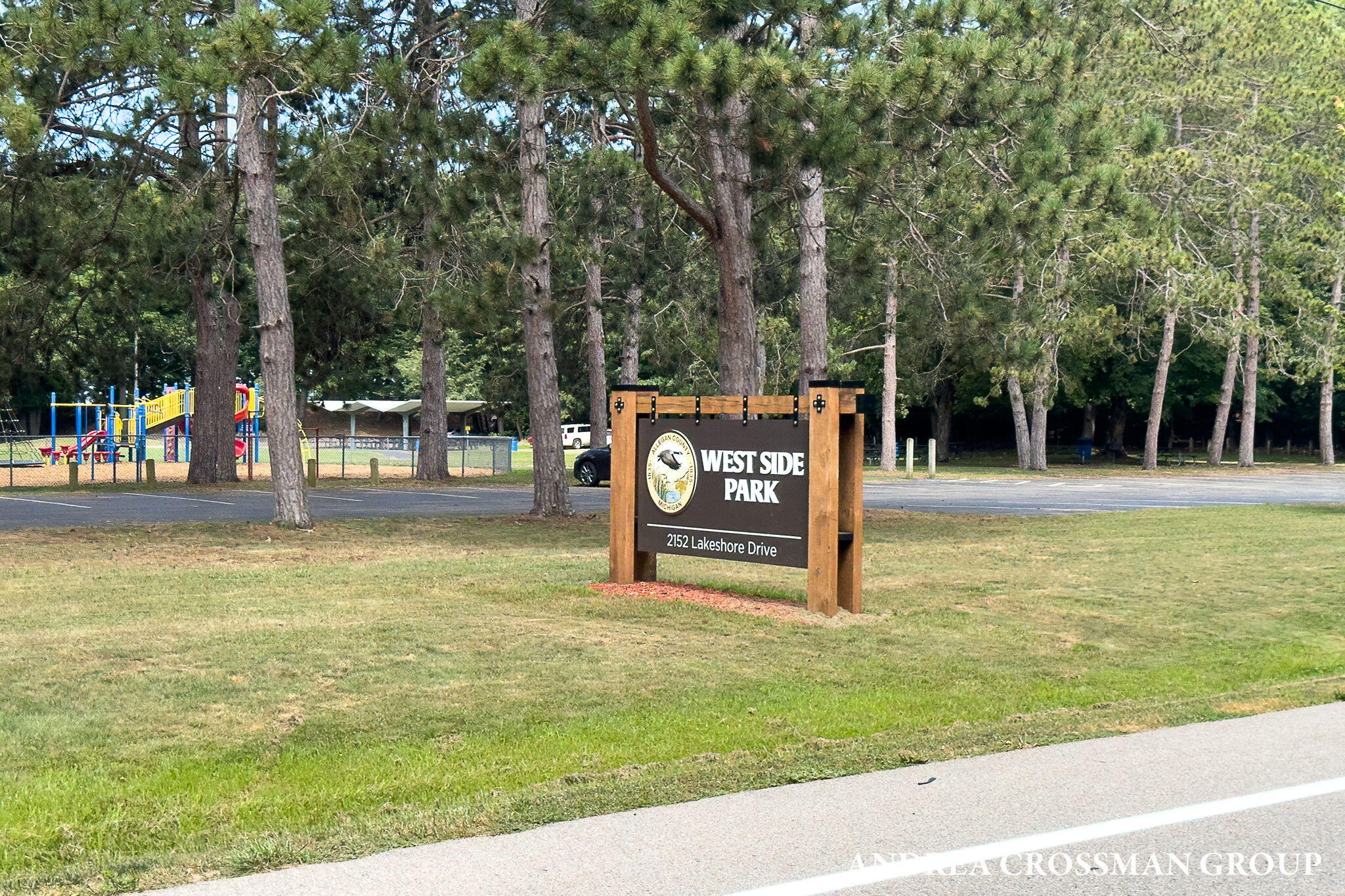 2048 Lakeshore Drive