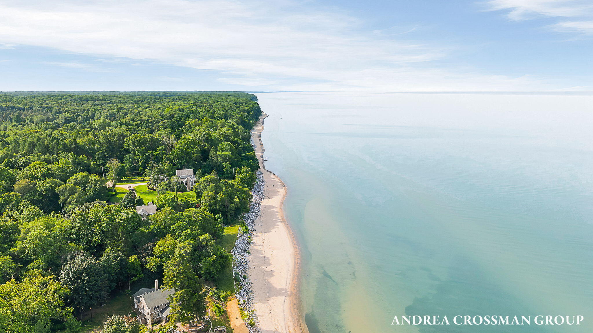 2048 Lakeshore Drive