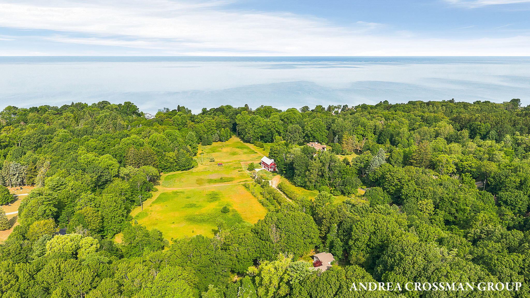 2048 Lakeshore Drive
