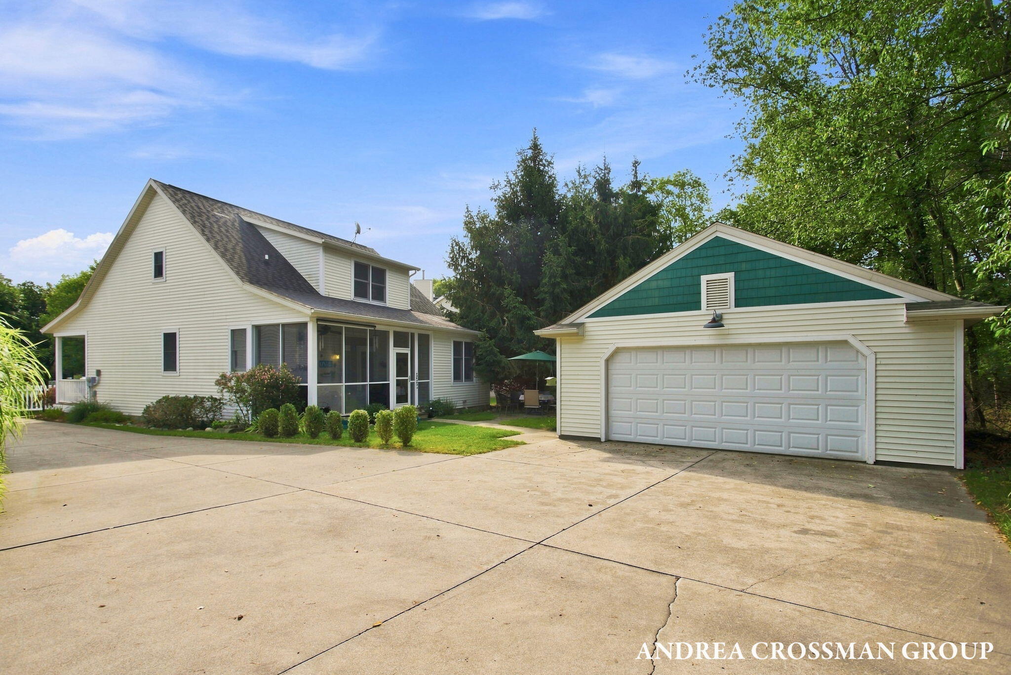 459 Summer Grove Drive
