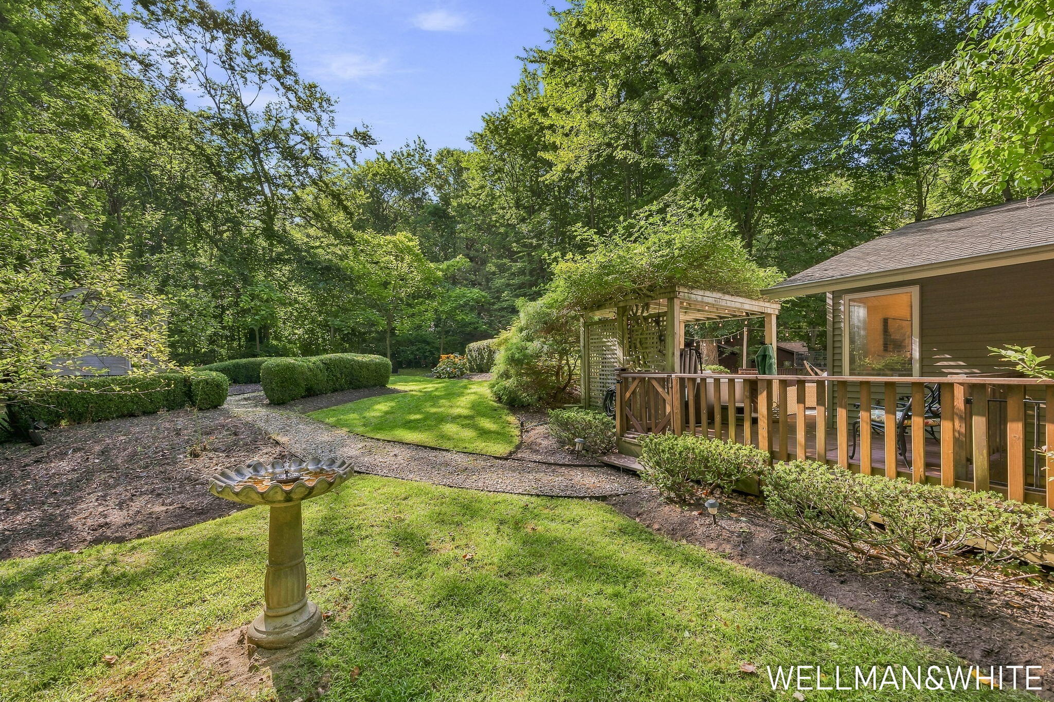 2675 Chestnut Lane