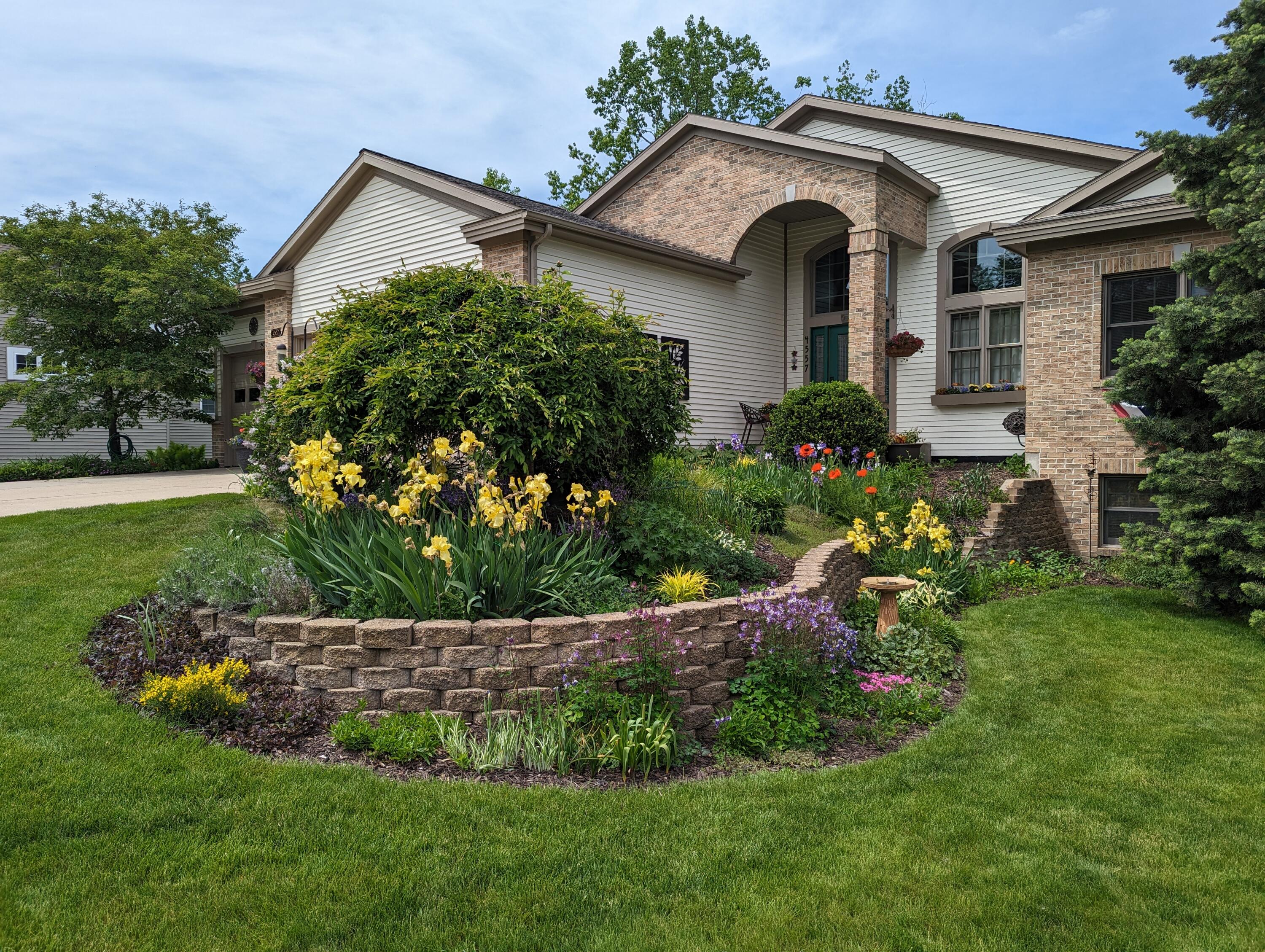 4557 Penny Lane SW