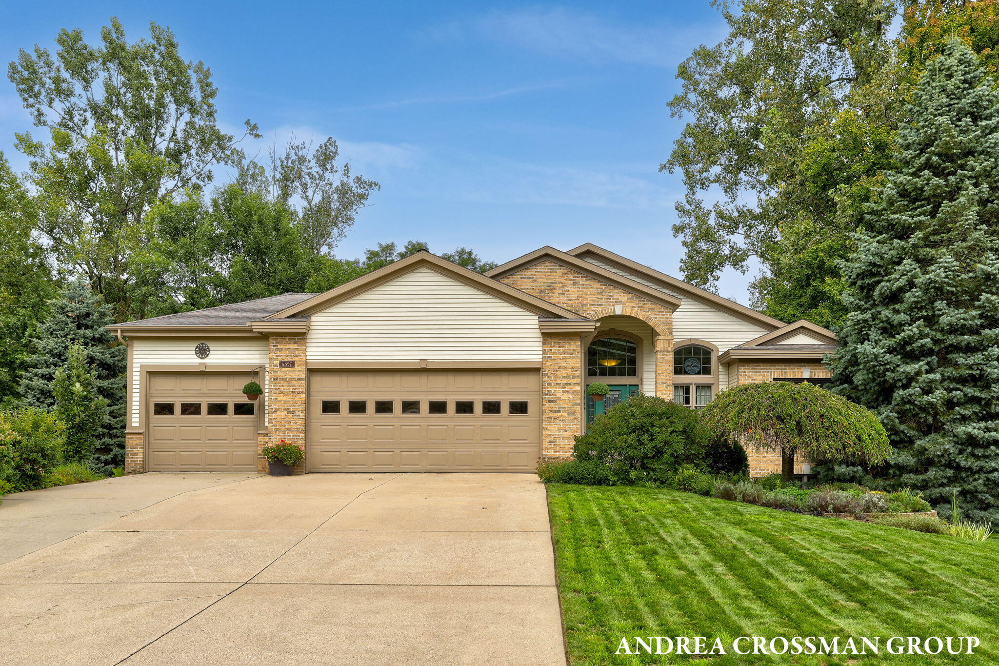 4557 Penny Lane SW