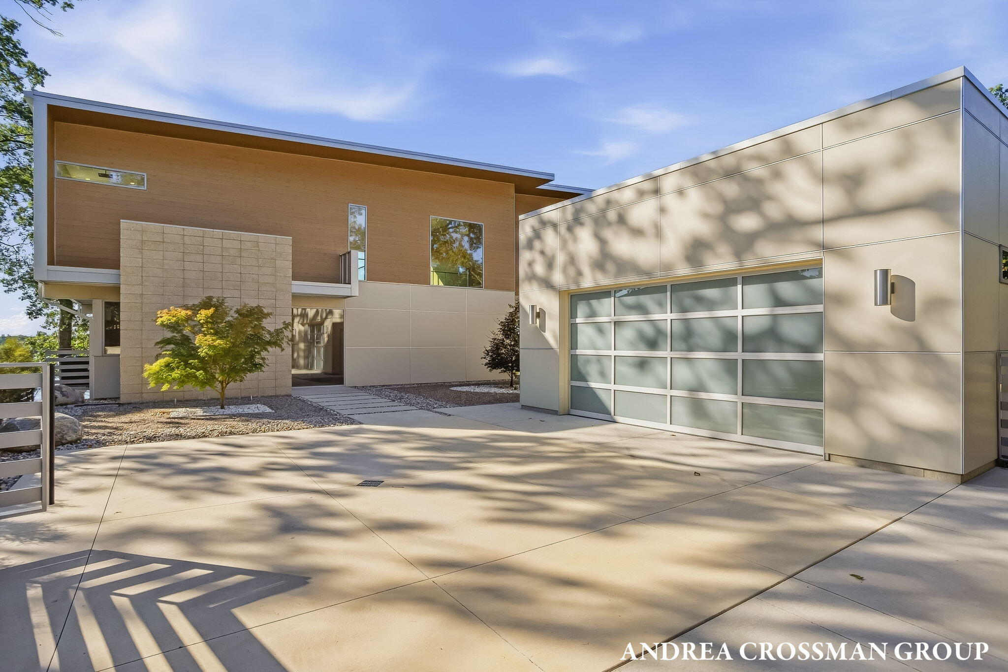 602 Lawn Avenue