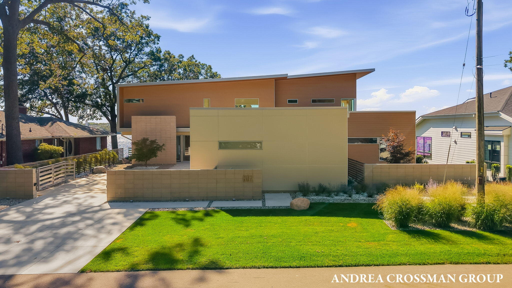 602 Lawn Avenue