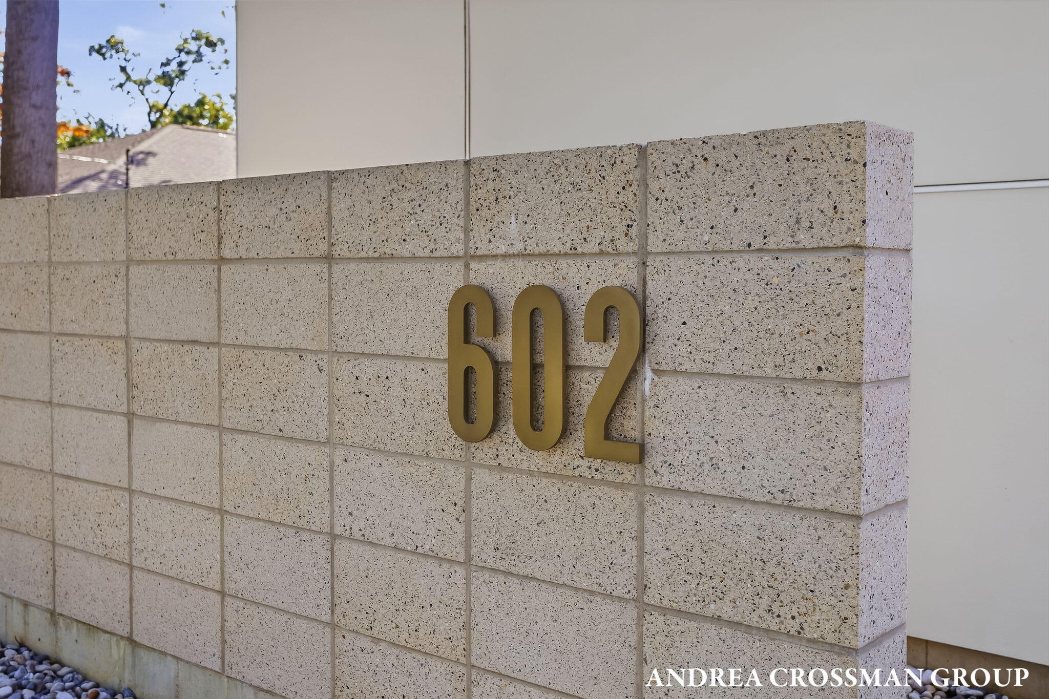 602 Lawn Avenue