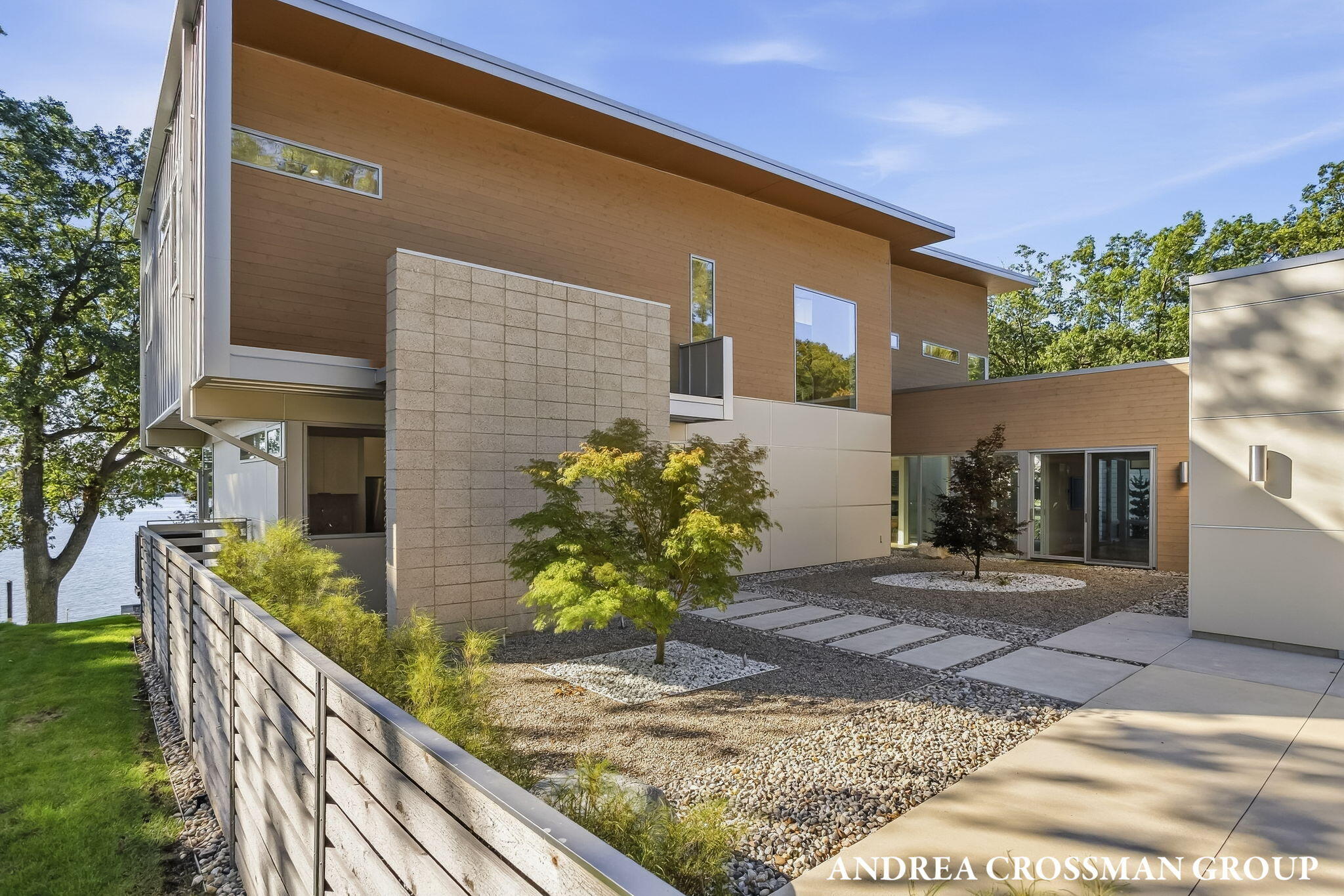 602 Lawn Avenue